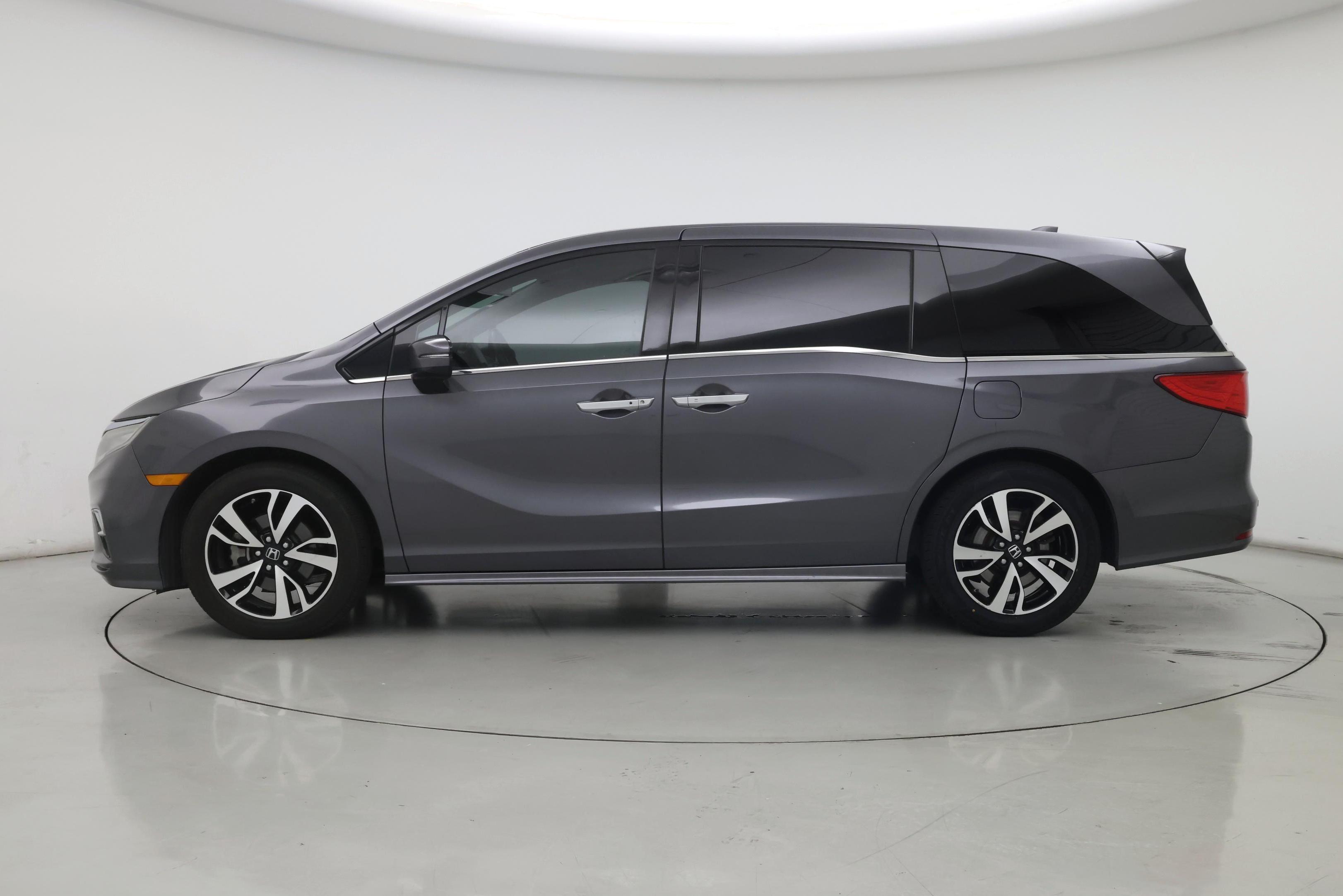 Thumbnail: 2018 Honda Odyssey - 3