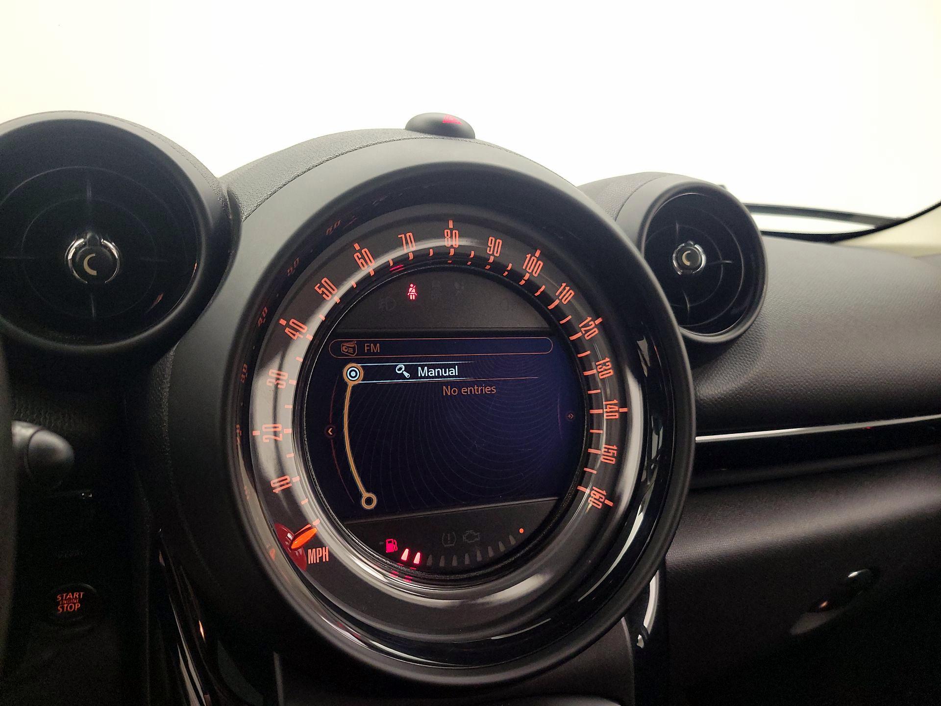 Thumbnail: 2015 MINI Cooper Countryman - 13