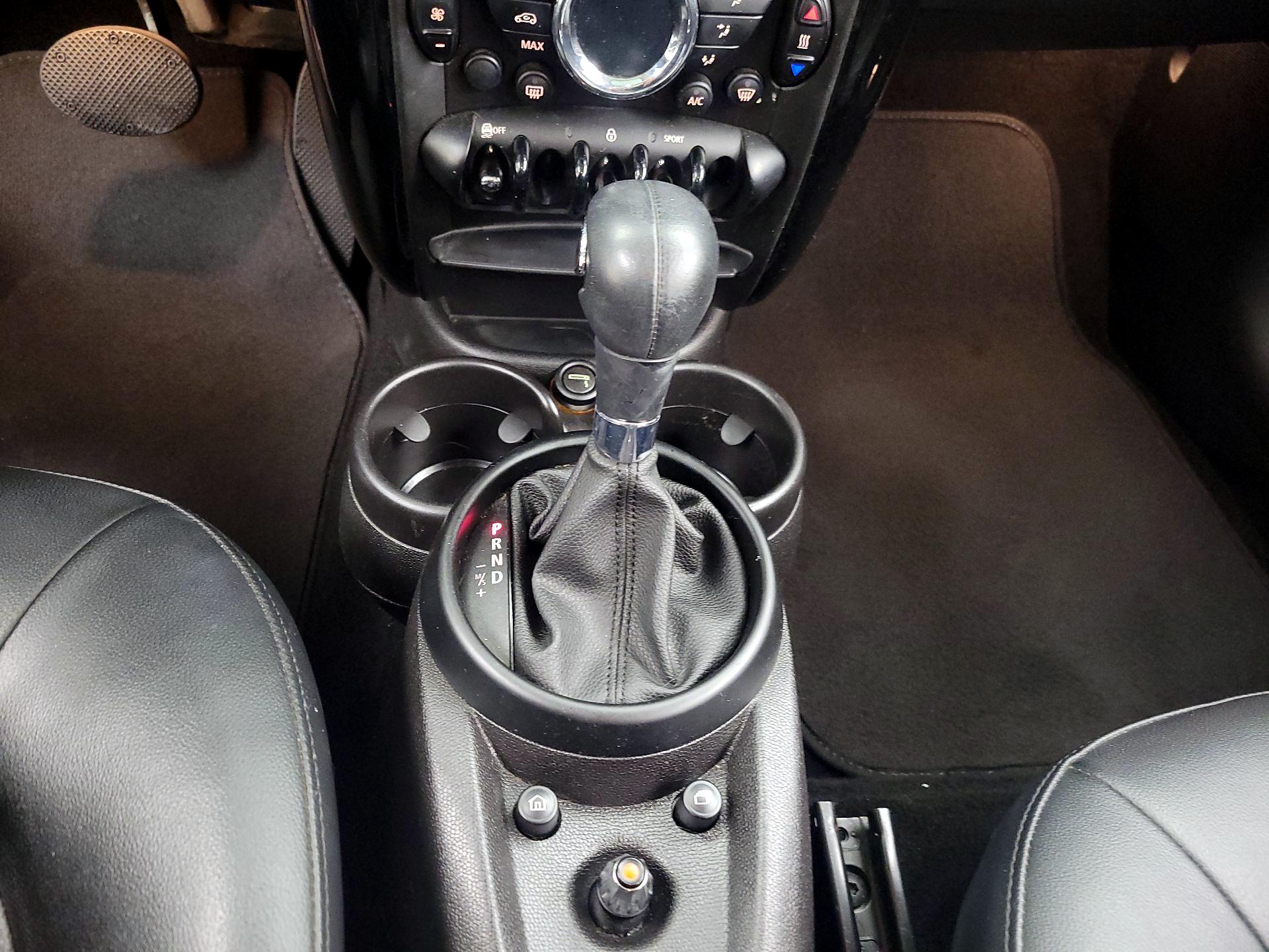 Thumbnail: 2015 MINI Cooper Countryman - 15