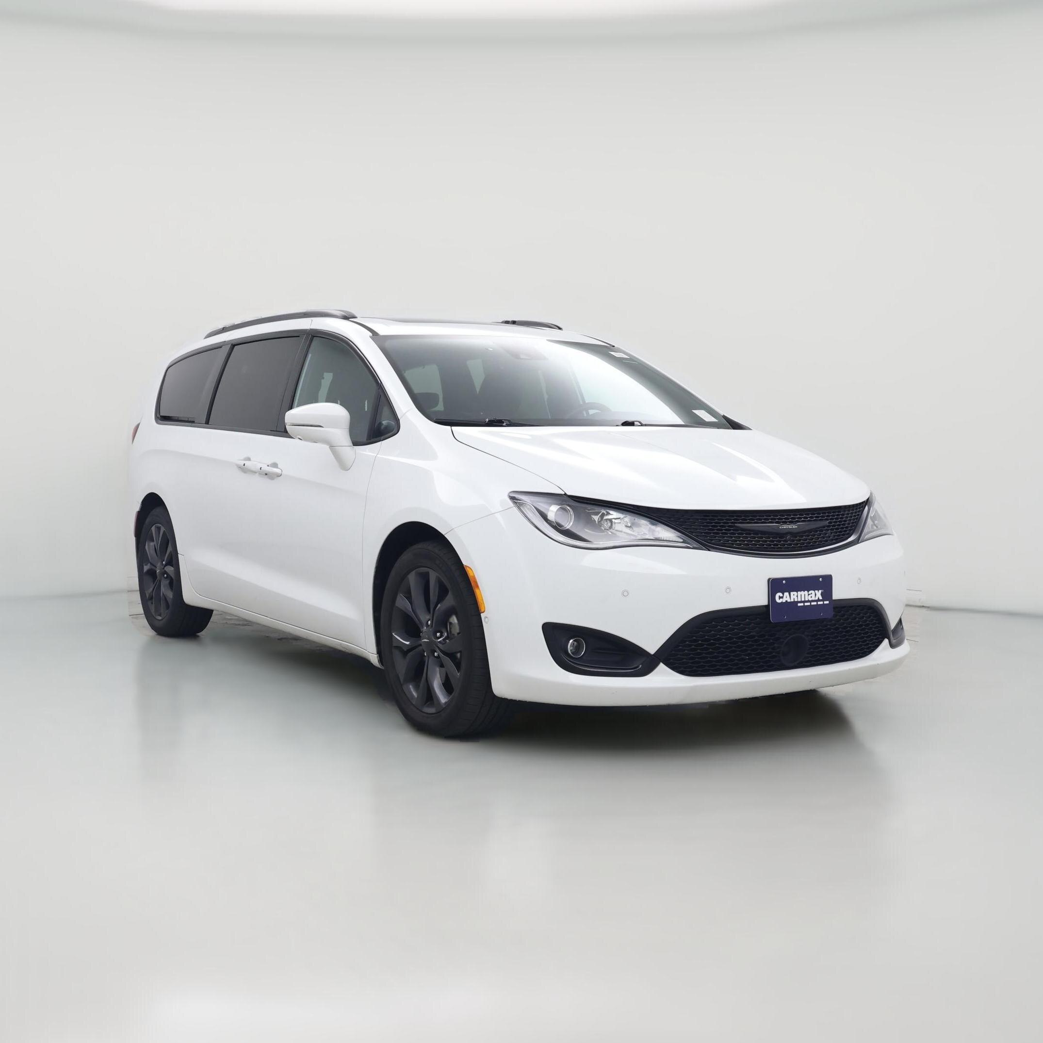 Thumbnail: 2019 Chrysler Pacifica - 1