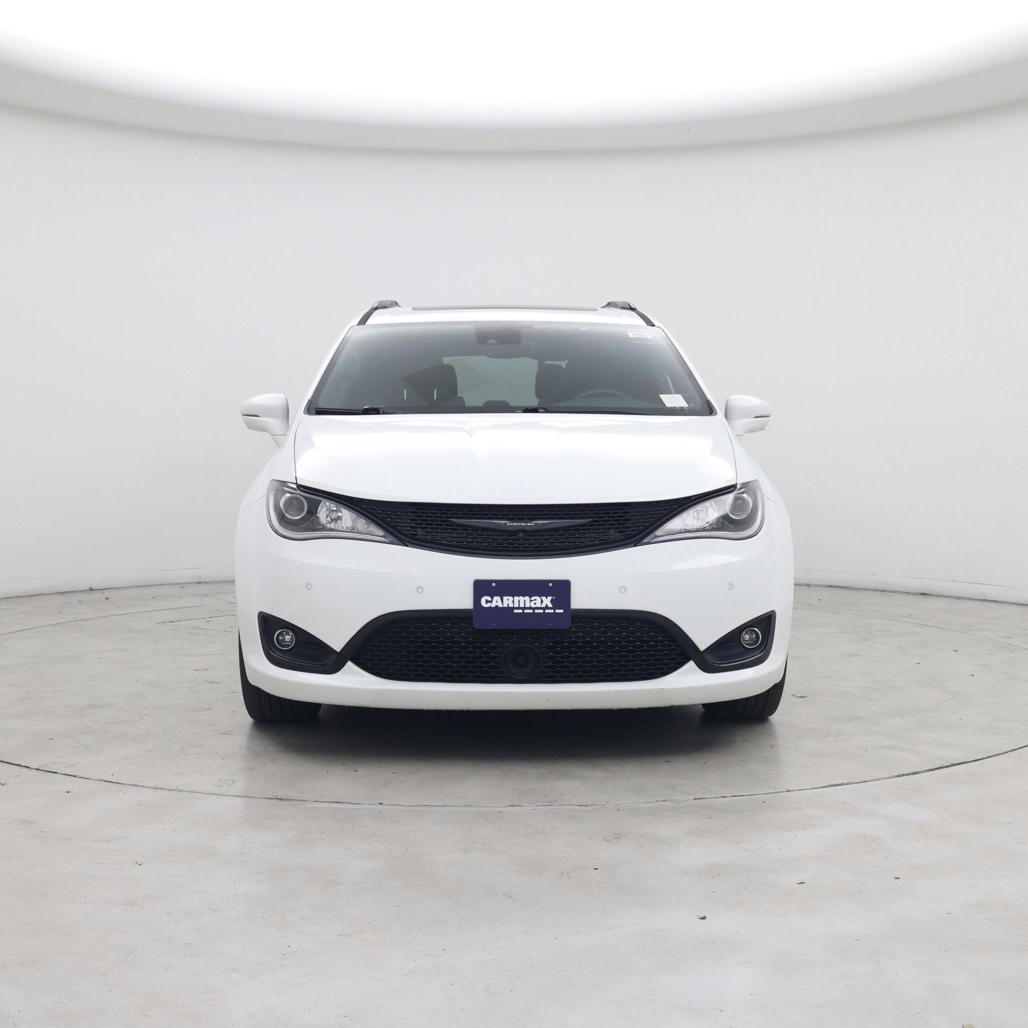 Thumbnail: 2019 Chrysler Pacifica - 5