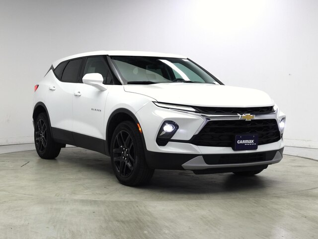 White 2023 Chevrolet Blazer 2LT FWD SUV / Crossover Front-Wheel Drive Automatic