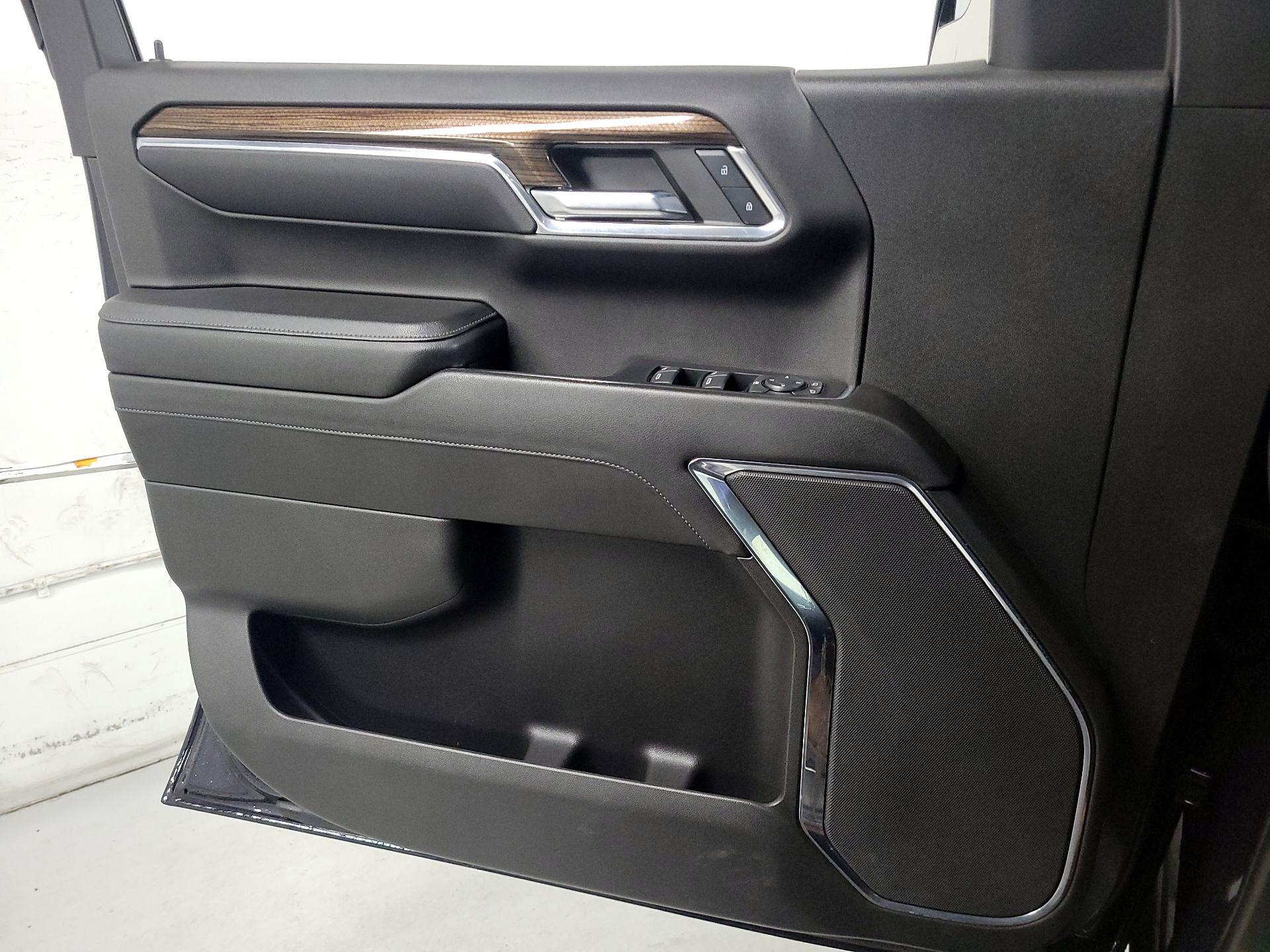 Thumbnail: 2023 Chevrolet Silverado 1500 - 12