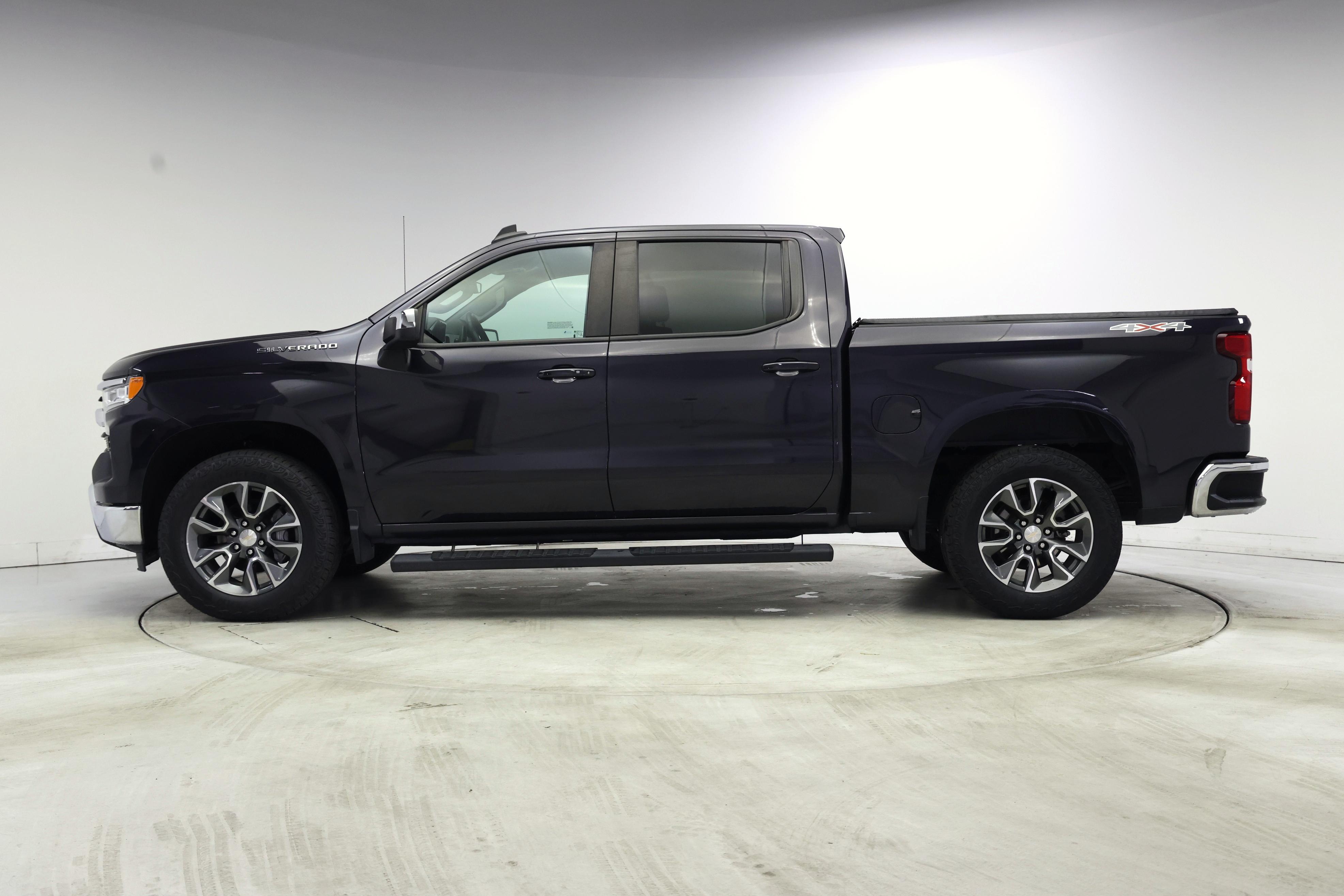 Thumbnail: 2023 Chevrolet Silverado 1500 - 3