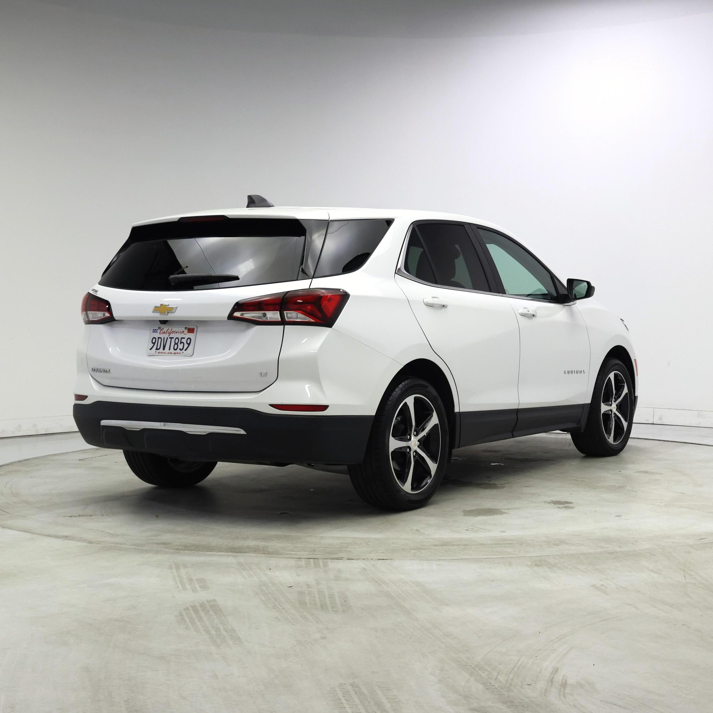 Thumbnail: 2022 Chevrolet Equinox - 8