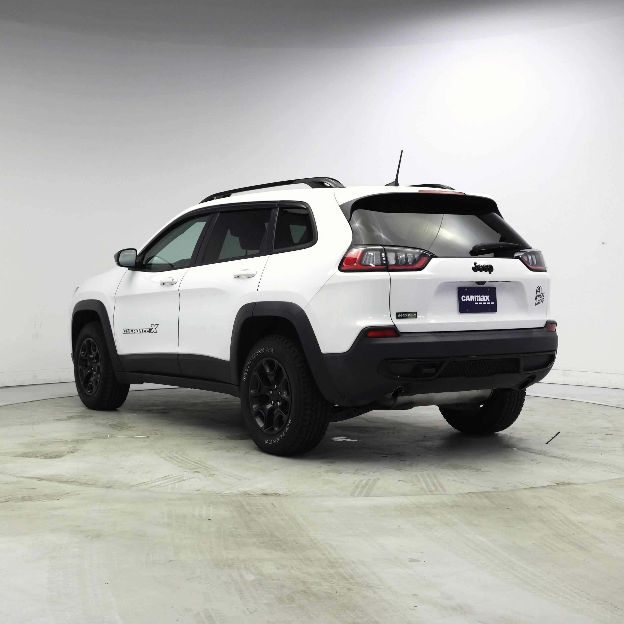 Thumbnail: 2022 Jeep Cherokee - 2