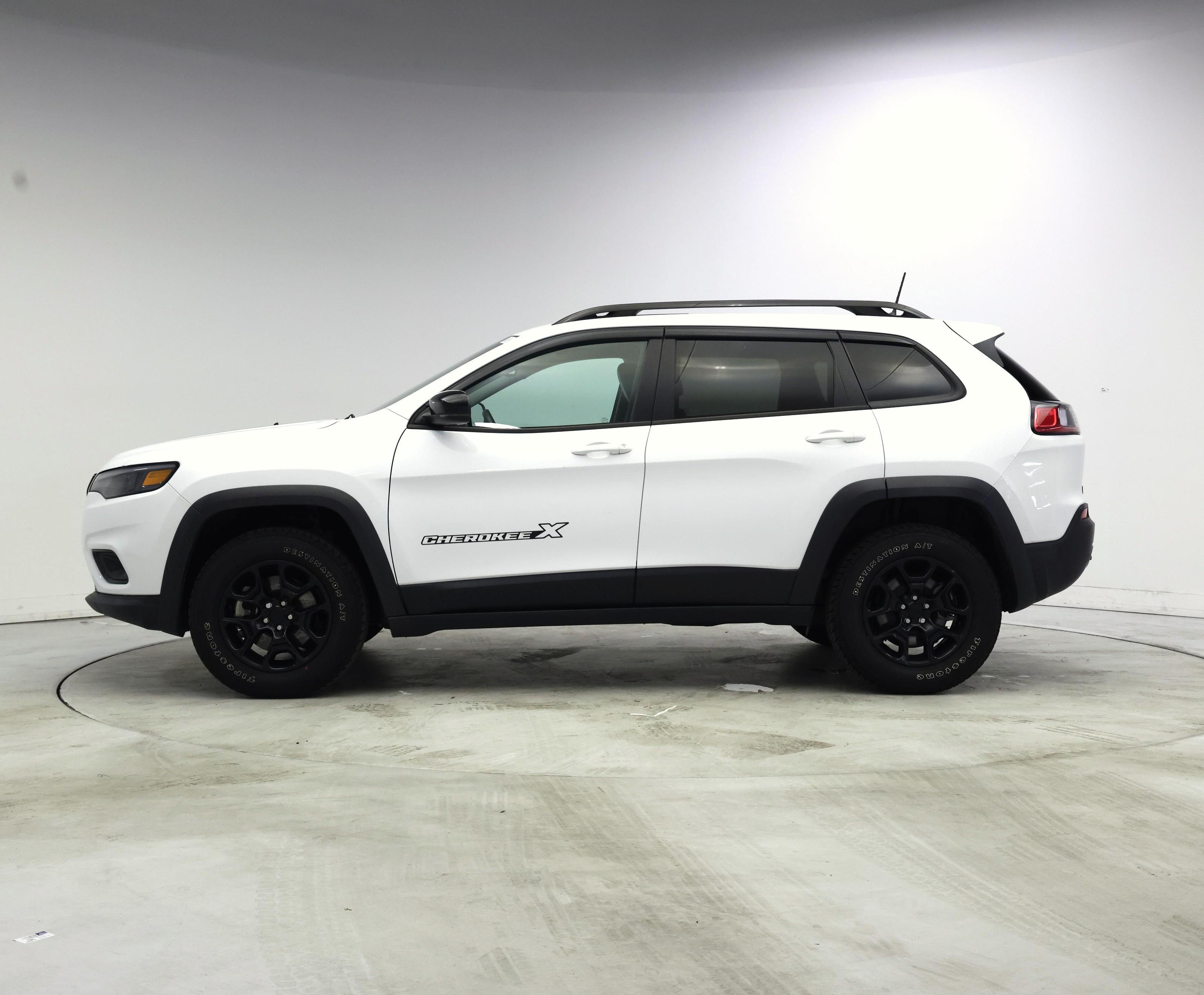 Thumbnail: 2022 Jeep Cherokee - 3