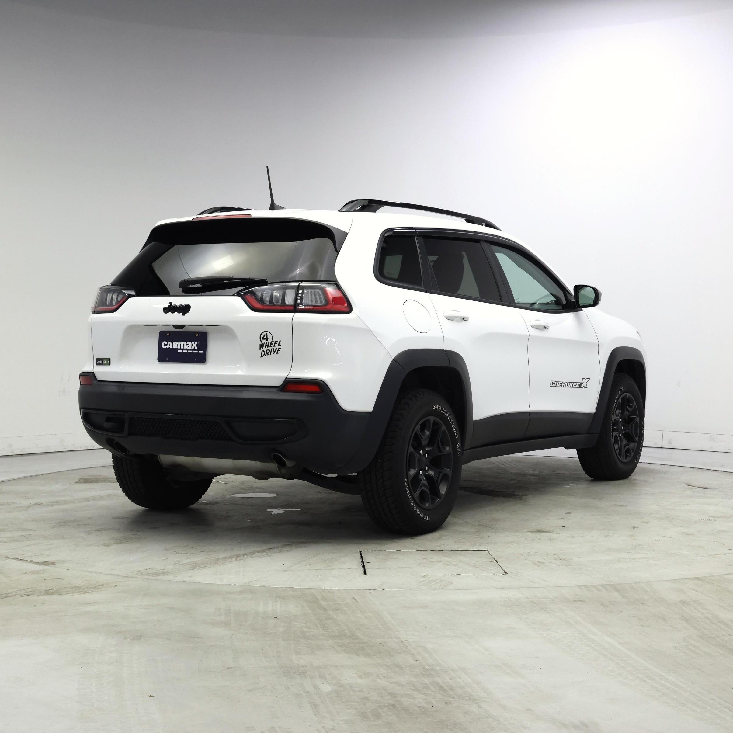 Thumbnail: 2022 Jeep Cherokee - 8
