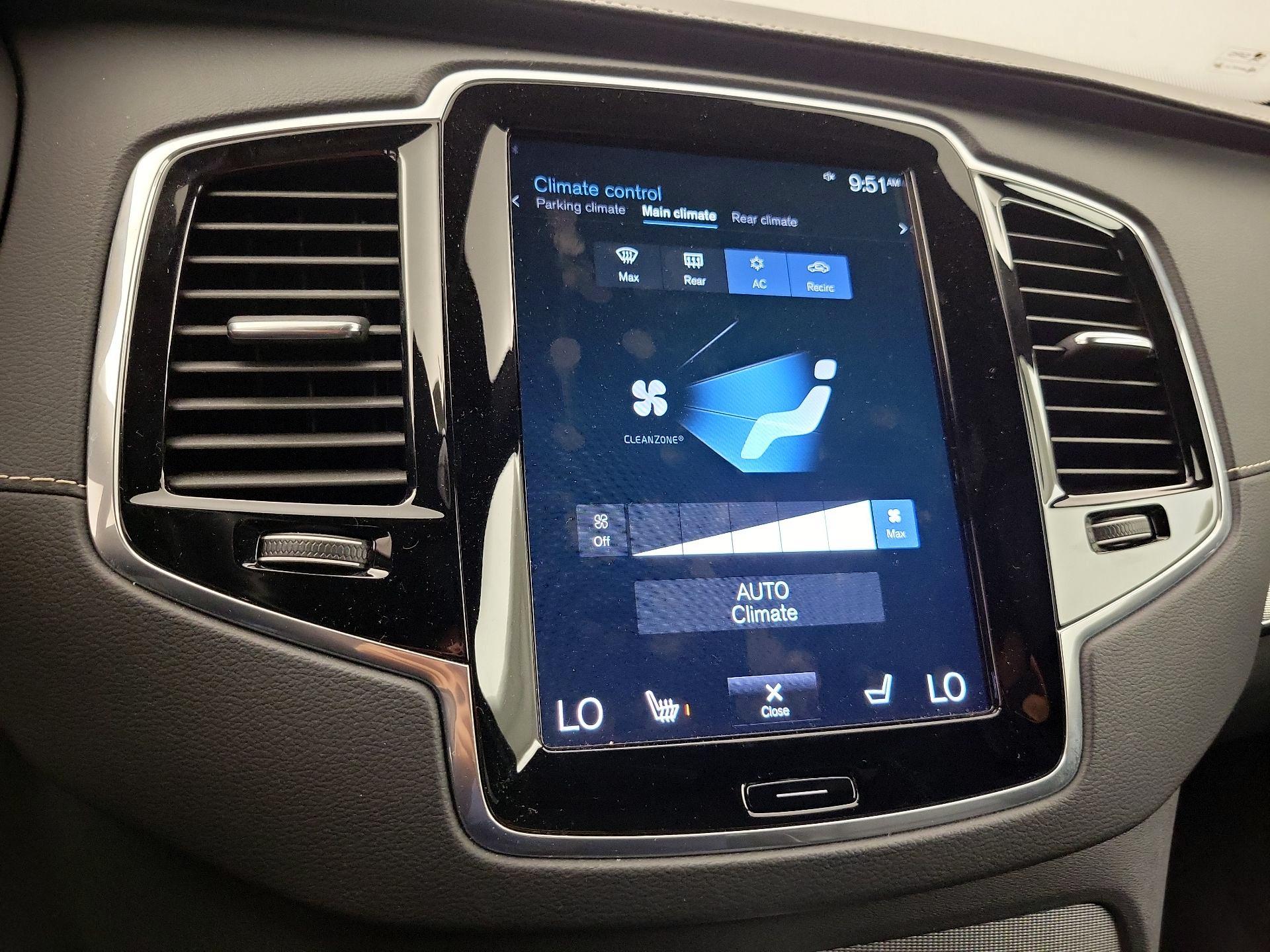 Thumbnail: 2021 Volvo XC90 - 17