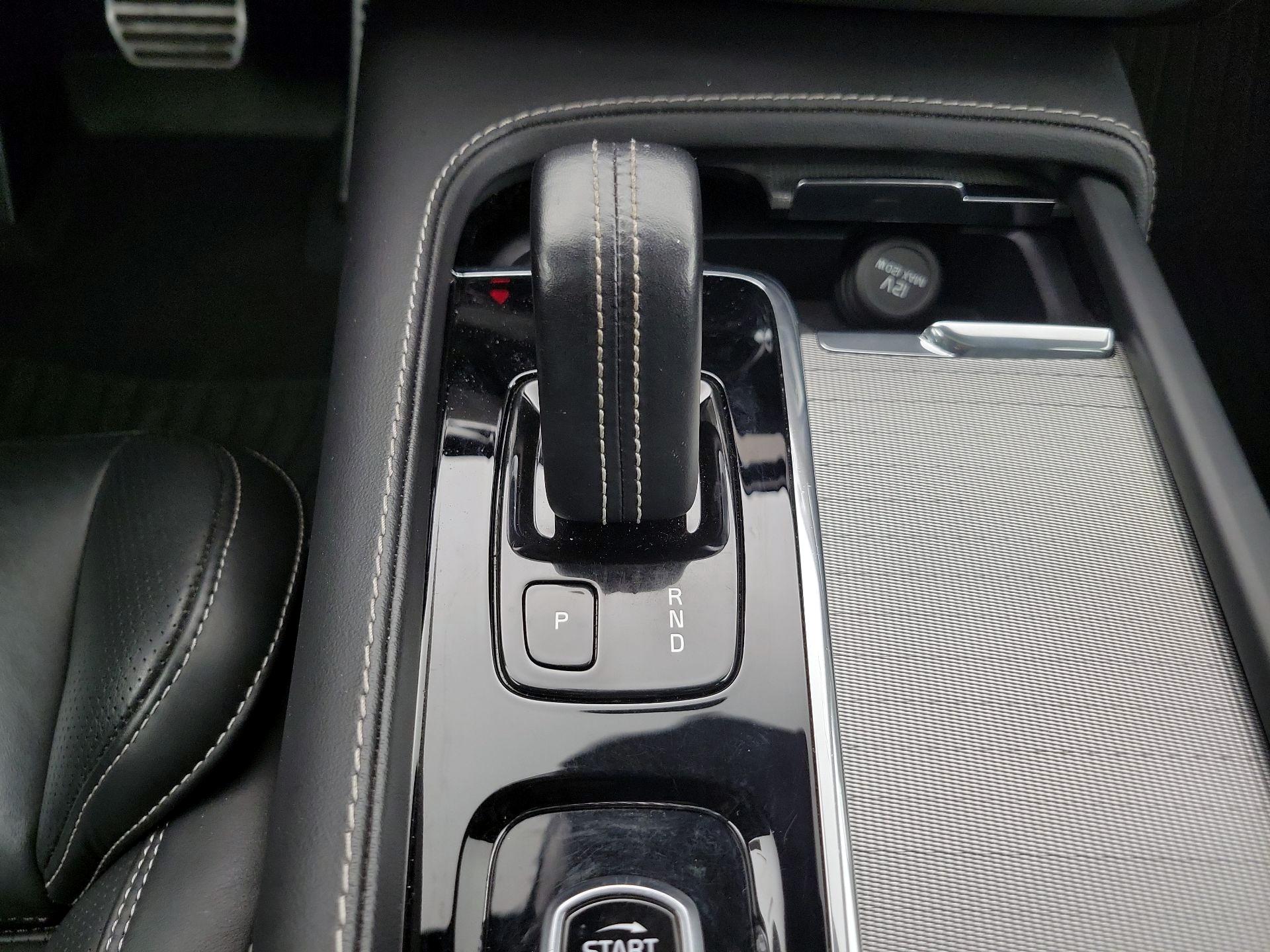 Thumbnail: 2021 Volvo XC90 - 18