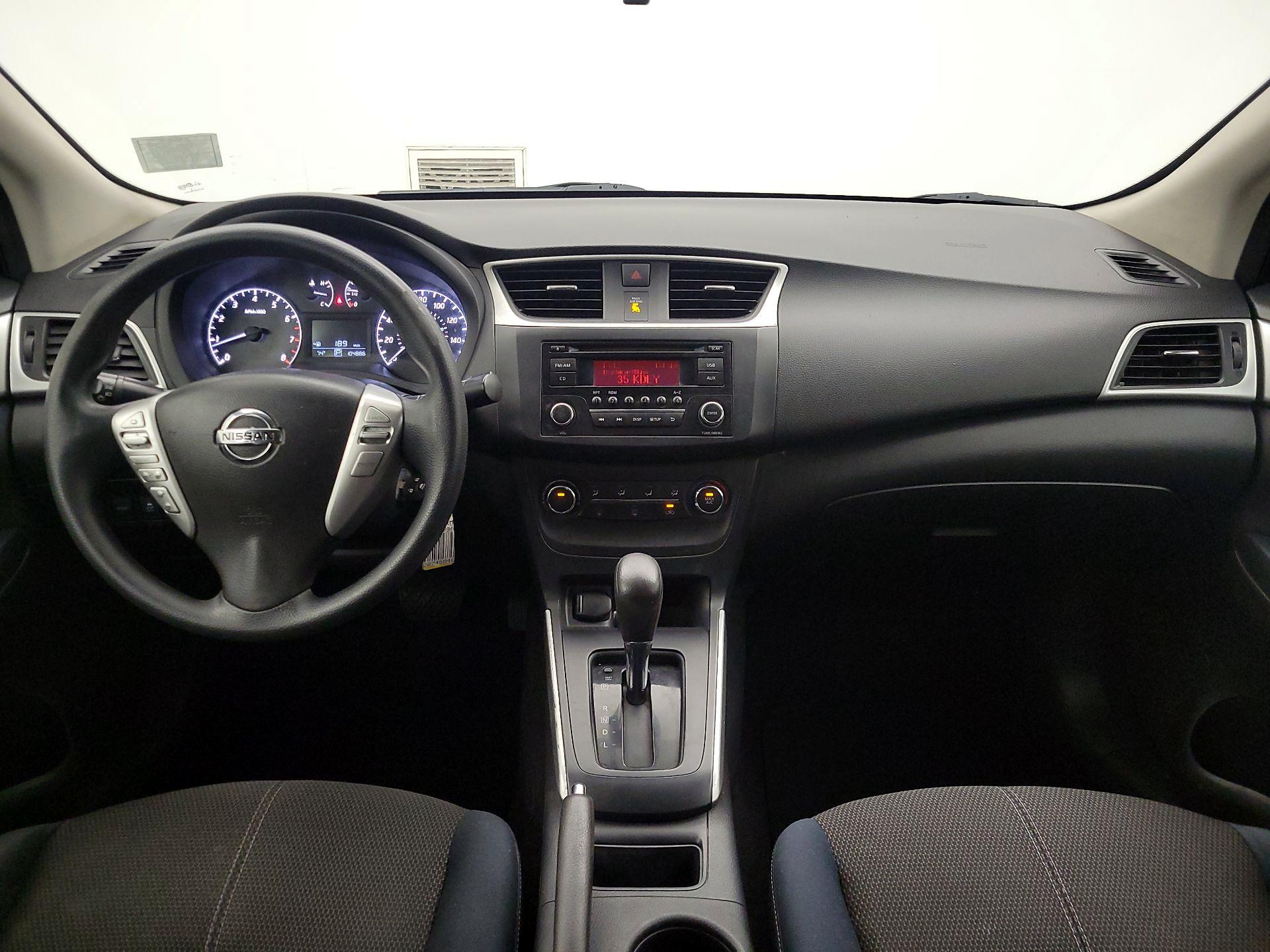 Thumbnail: 2017 Nissan Sentra - 9