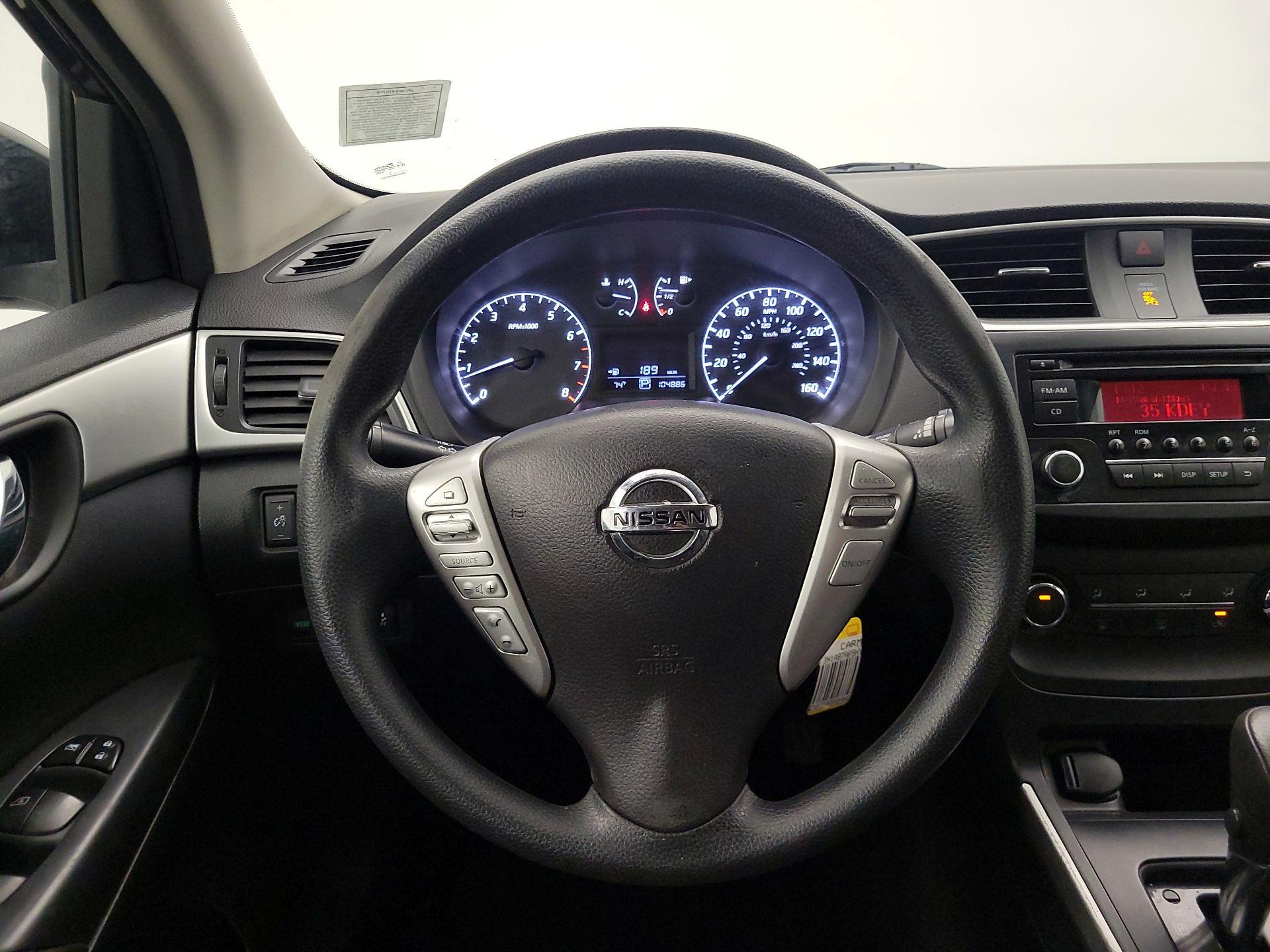 Thumbnail: 2017 Nissan Sentra - 10