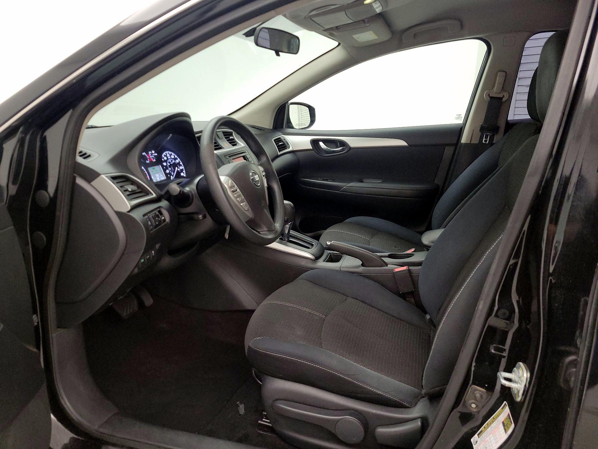 Thumbnail: 2017 Nissan Sentra - 11
