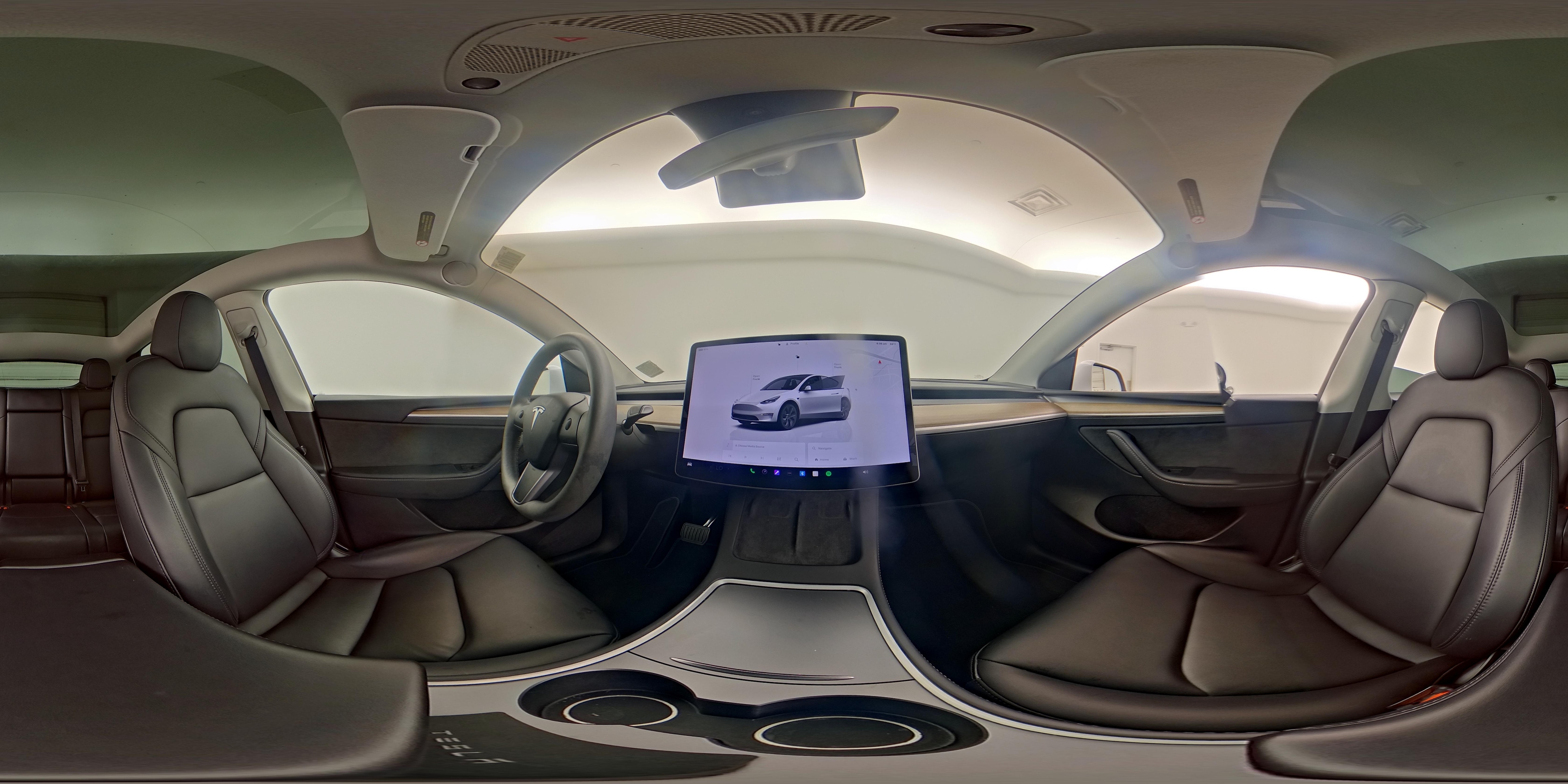 2024 Tesla Model Y Long Range - Photo 23