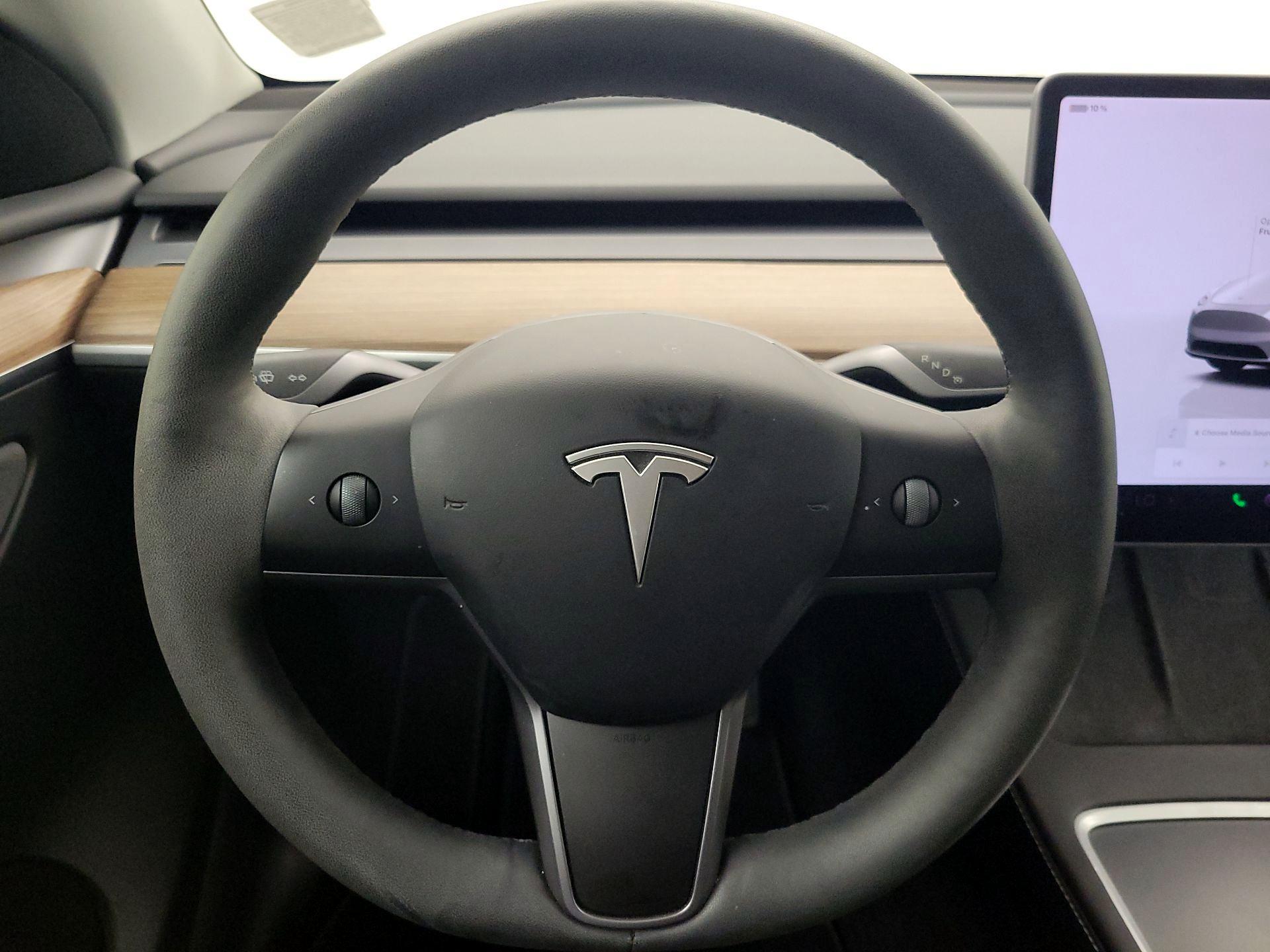 Thumbnail: 2024 Tesla Model Y - 10