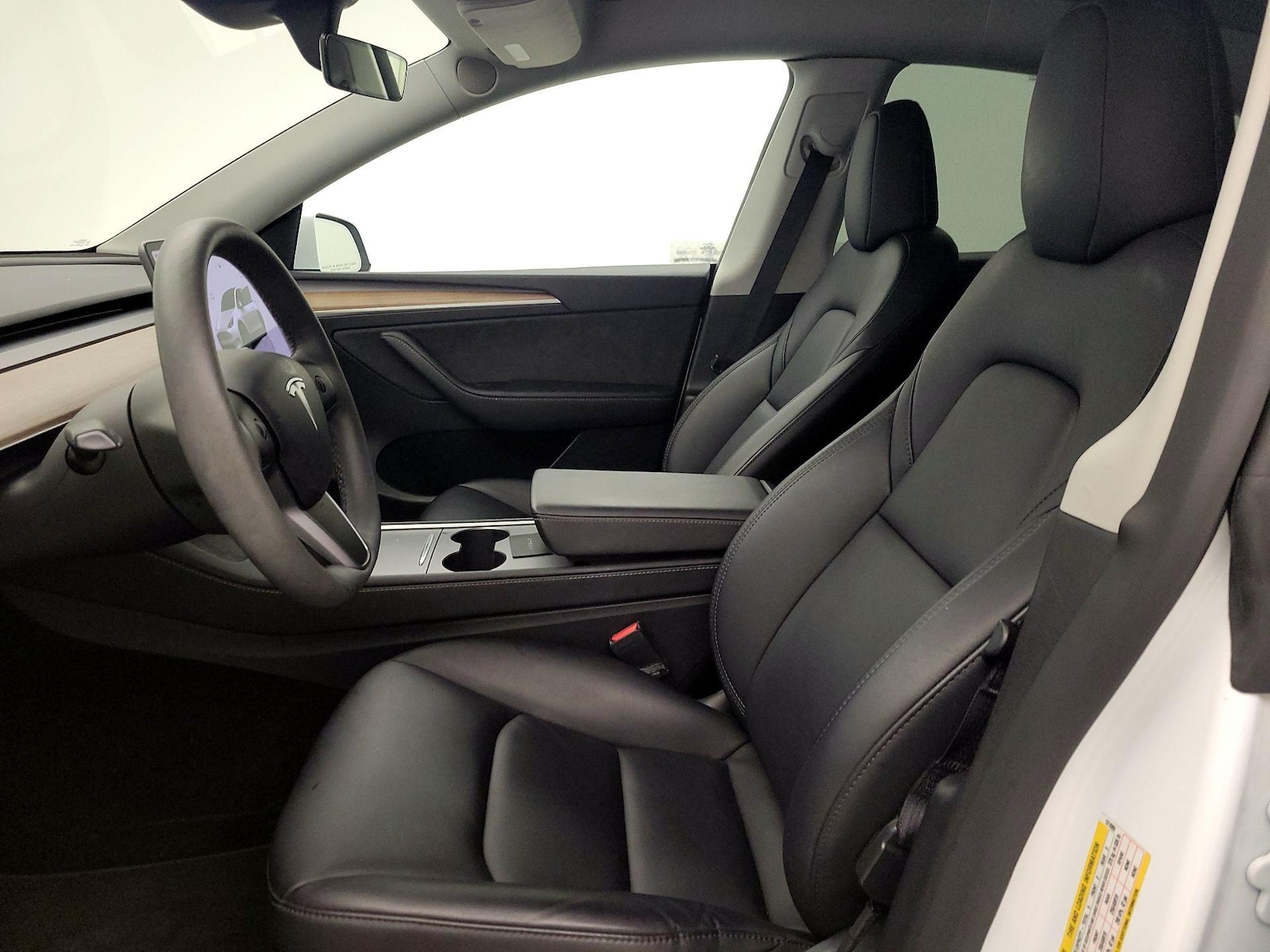 2024 Tesla Model Y Long Range - Photo 12