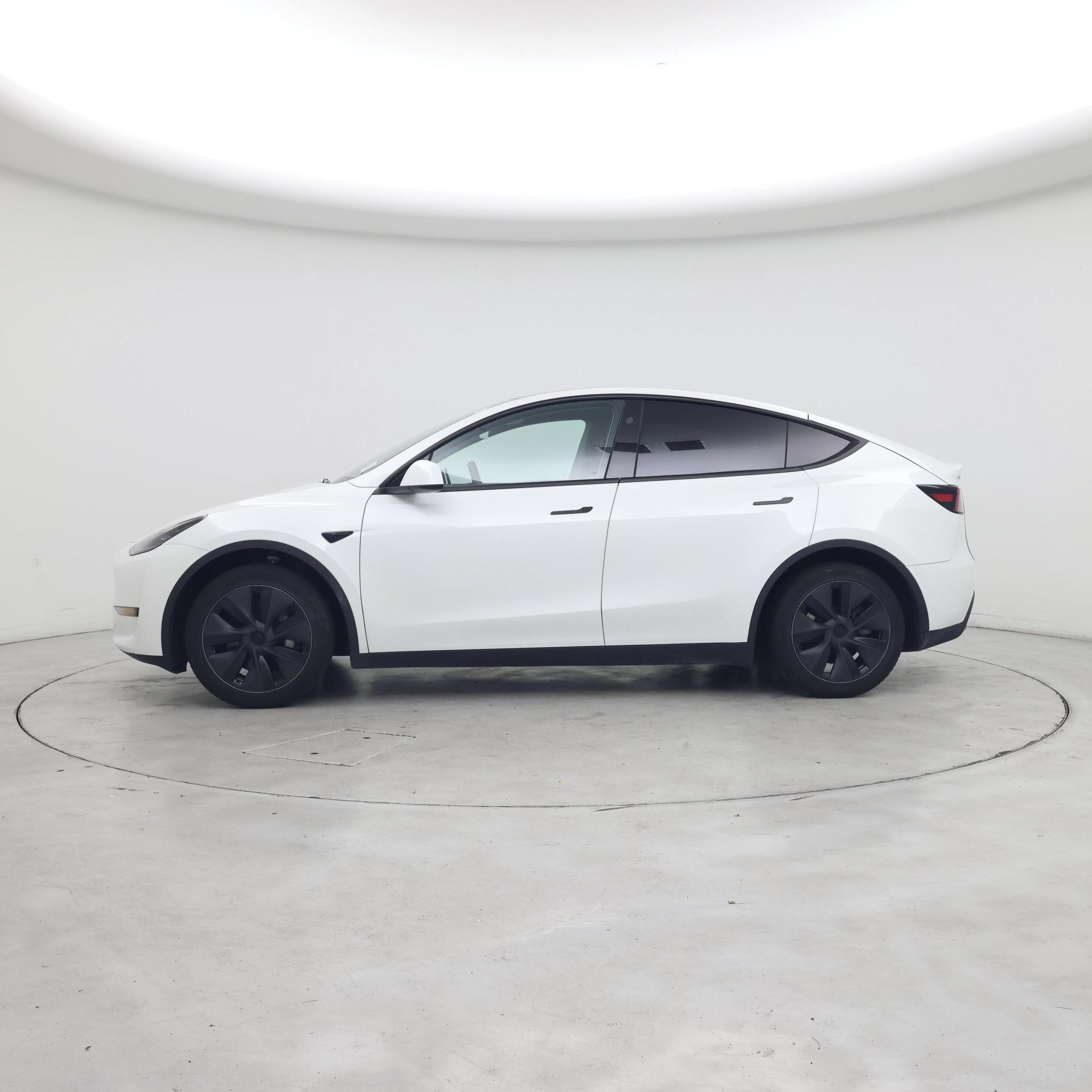 Thumbnail: 2024 Tesla Model Y - 3