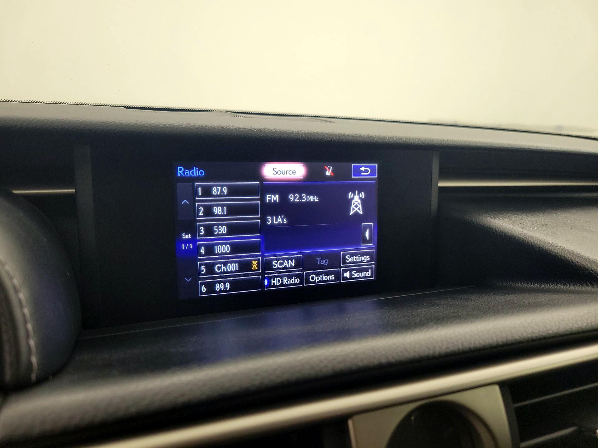 Thumbnail: 2014 Lexus IS - 14