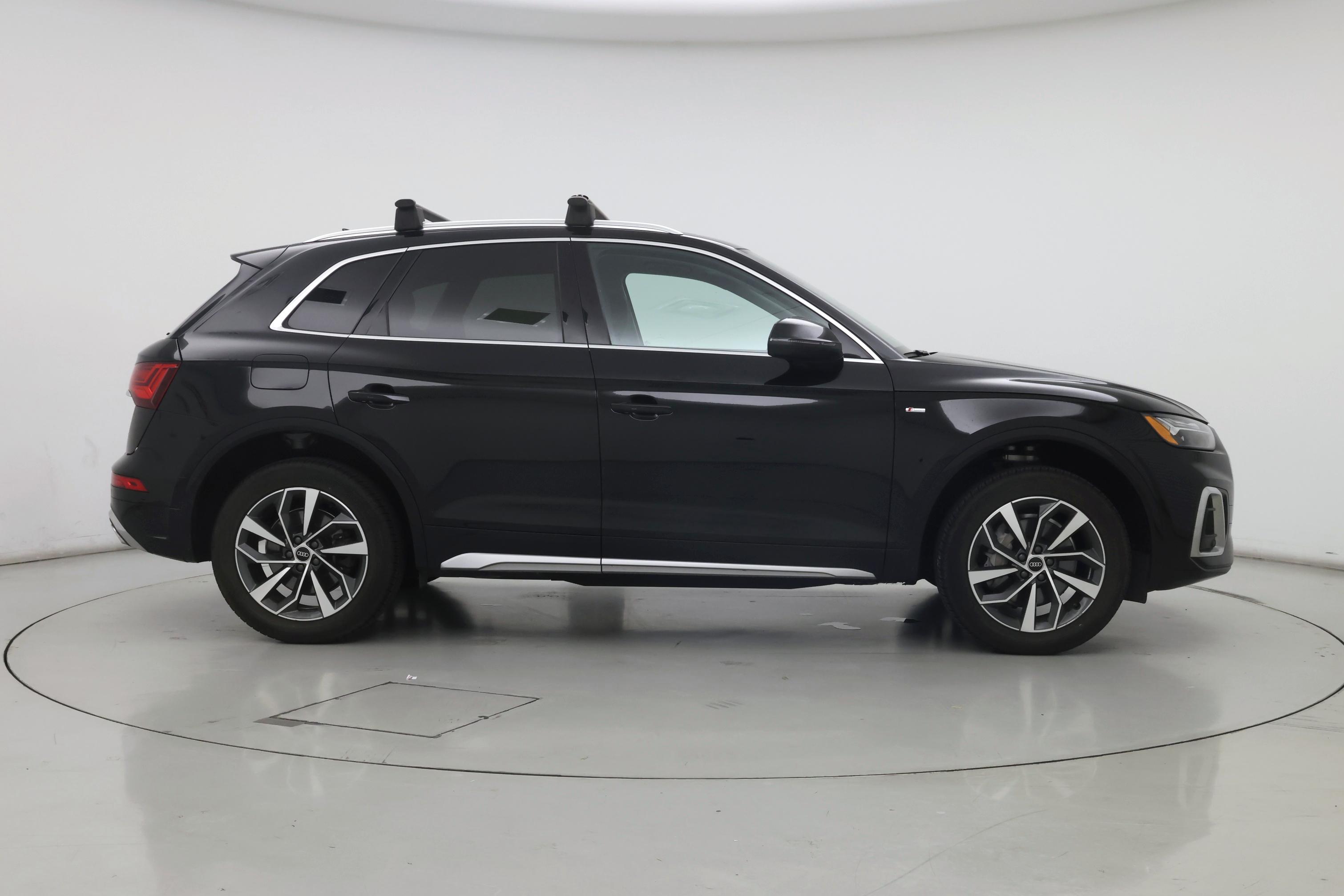 Thumbnail: 2023 Audi Q5 - 7