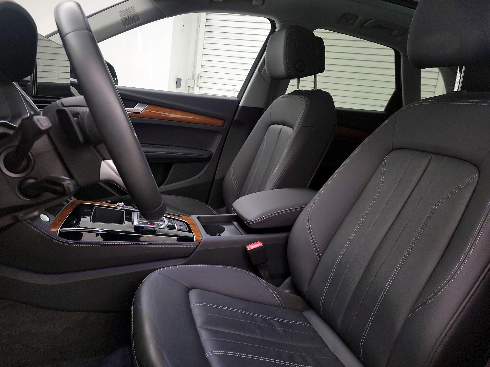 Thumbnail: 2023 Audi Q5 - 11