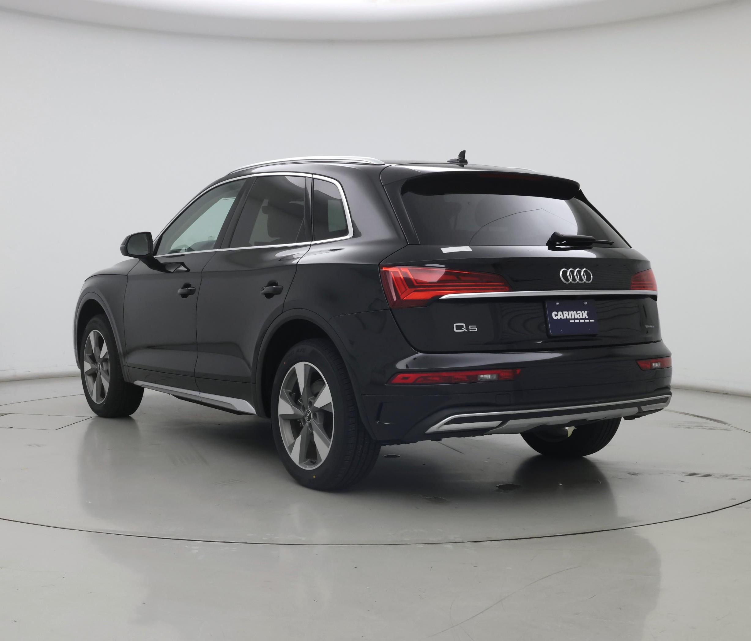 Thumbnail: 2023 Audi Q5 - 2