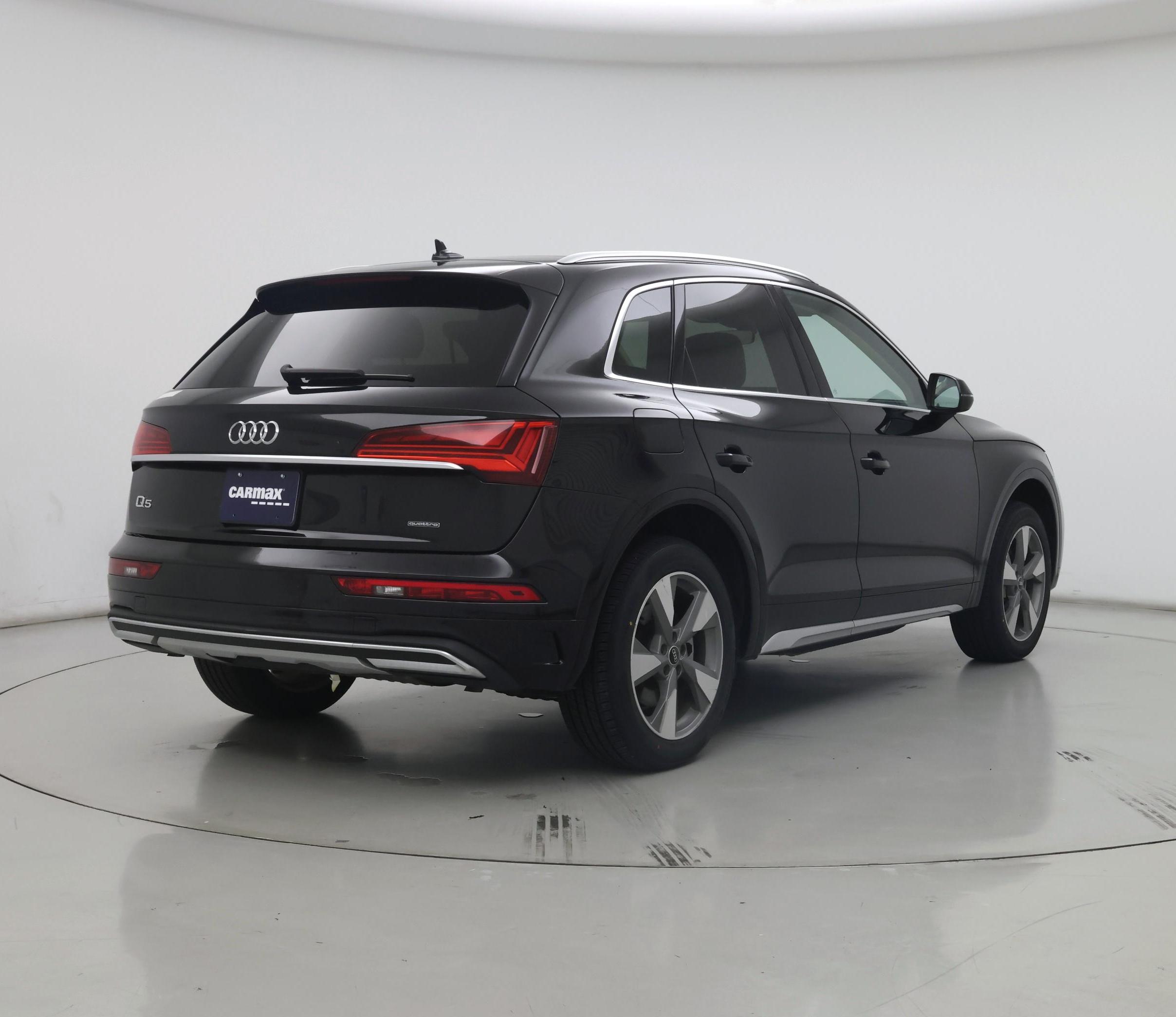 Thumbnail: 2023 Audi Q5 - 8