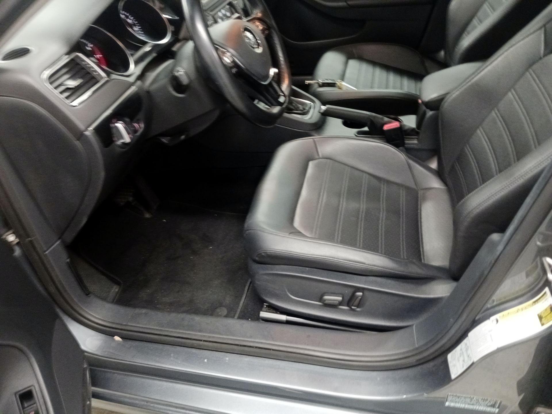 Thumbnail: 2015 Volkswagen Jetta - 11