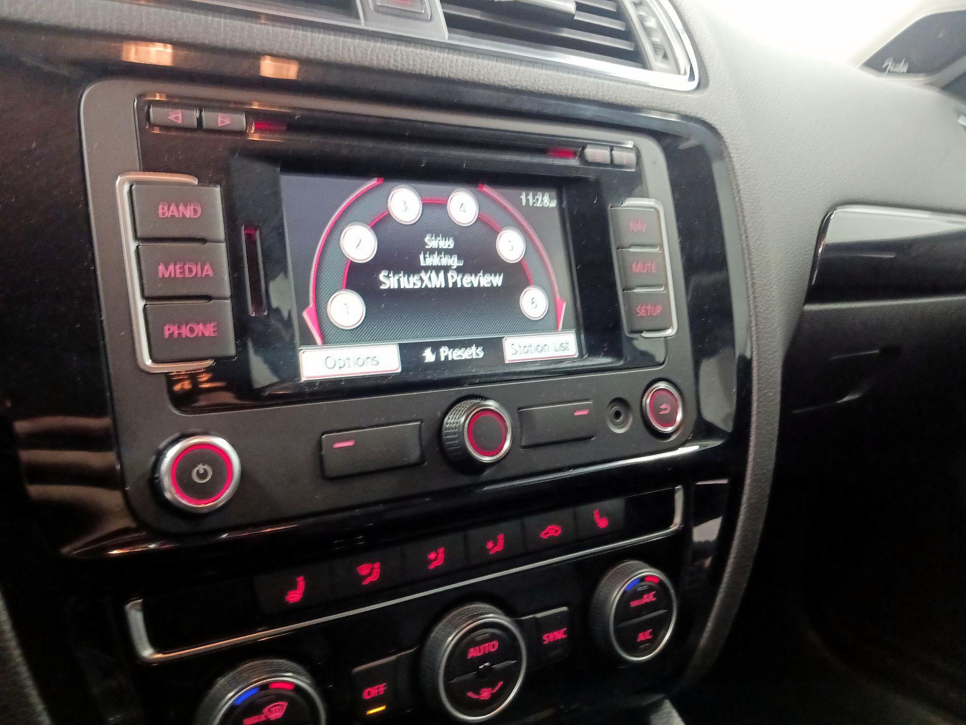 Thumbnail: 2015 Volkswagen Jetta - 13