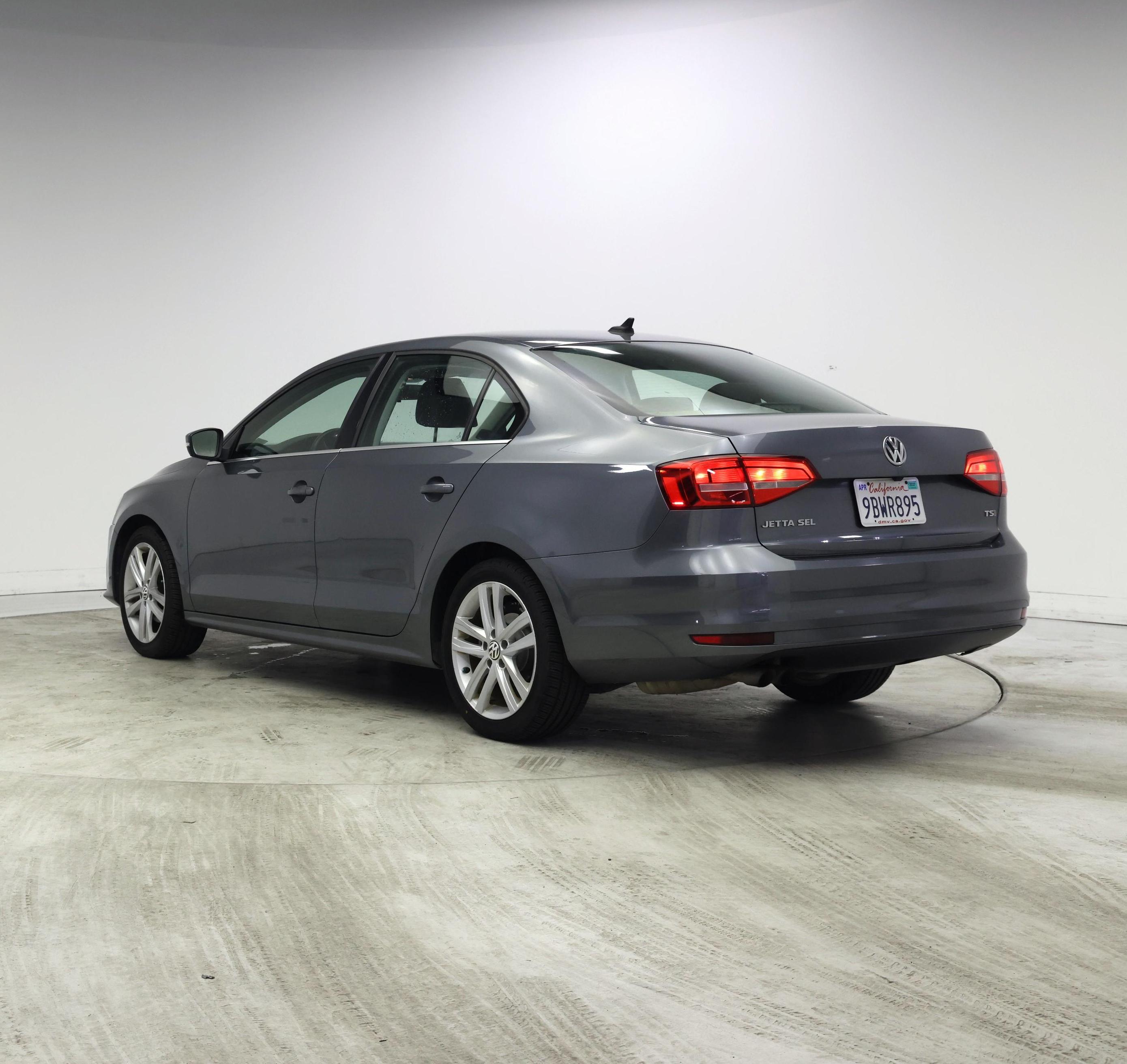 Thumbnail: 2015 Volkswagen Jetta - 2