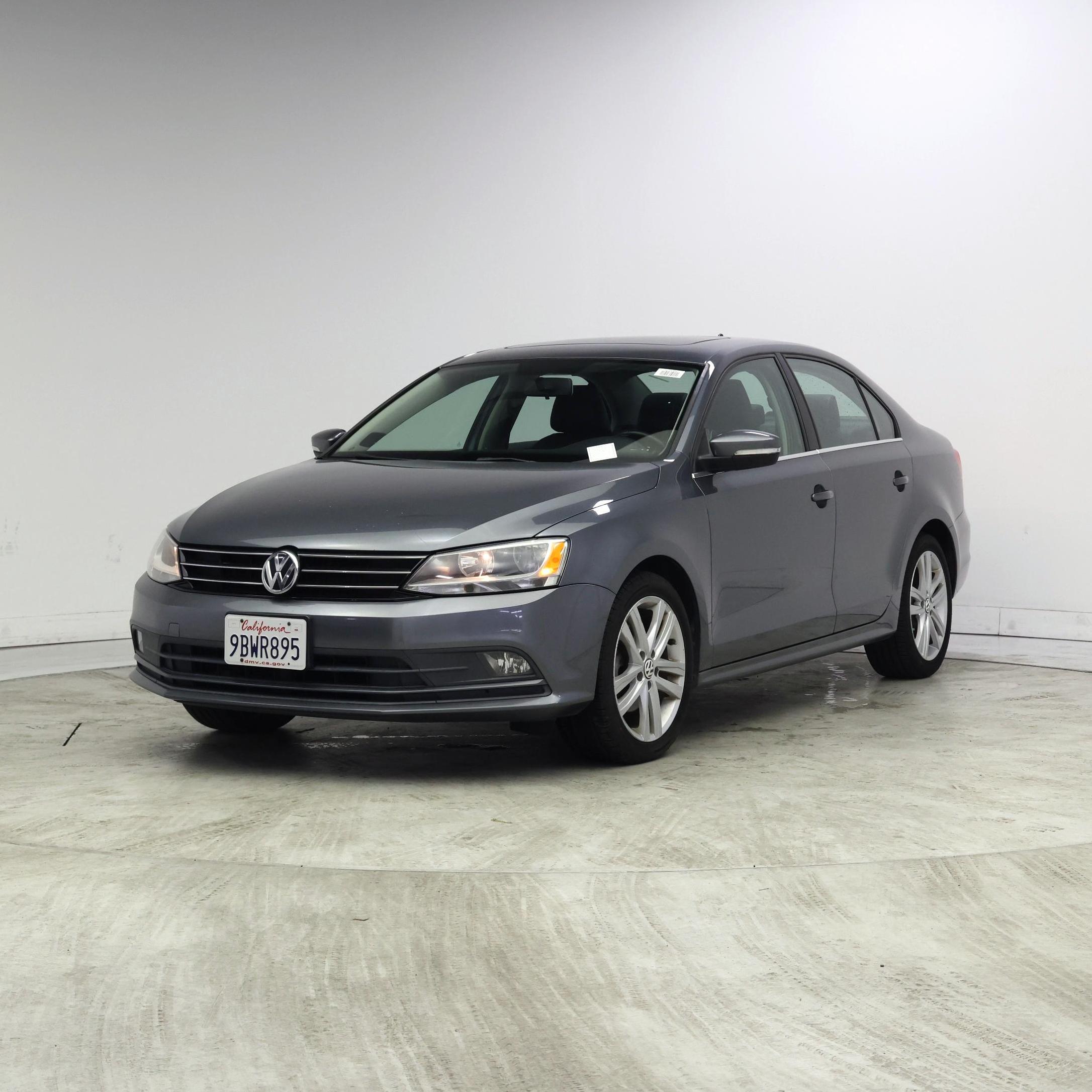 Thumbnail: 2015 Volkswagen Jetta - 4