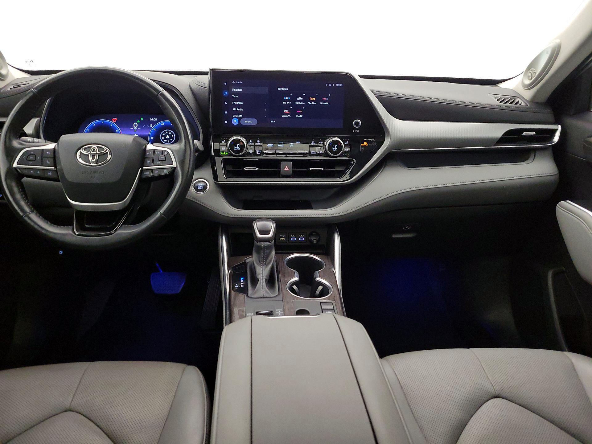 Thumbnail: 2023 Toyota Highlander - 9