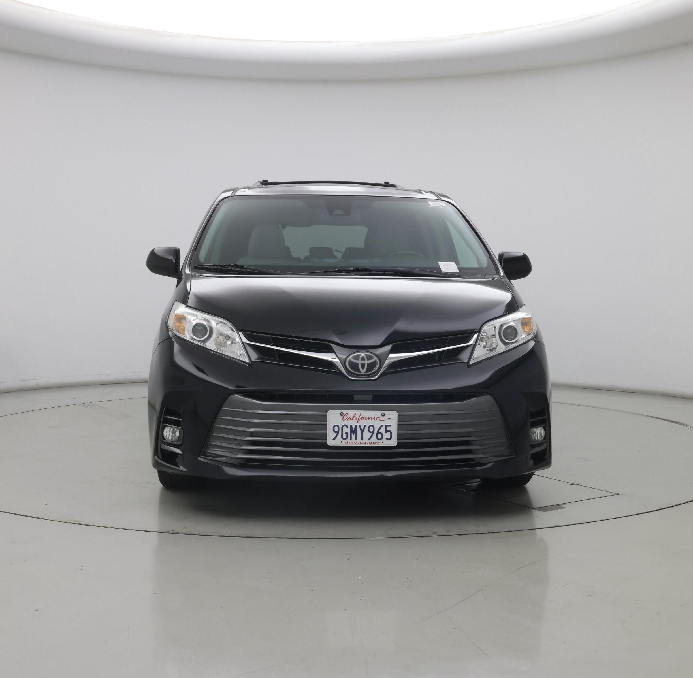 Thumbnail: 2019 Toyota Sienna - 5