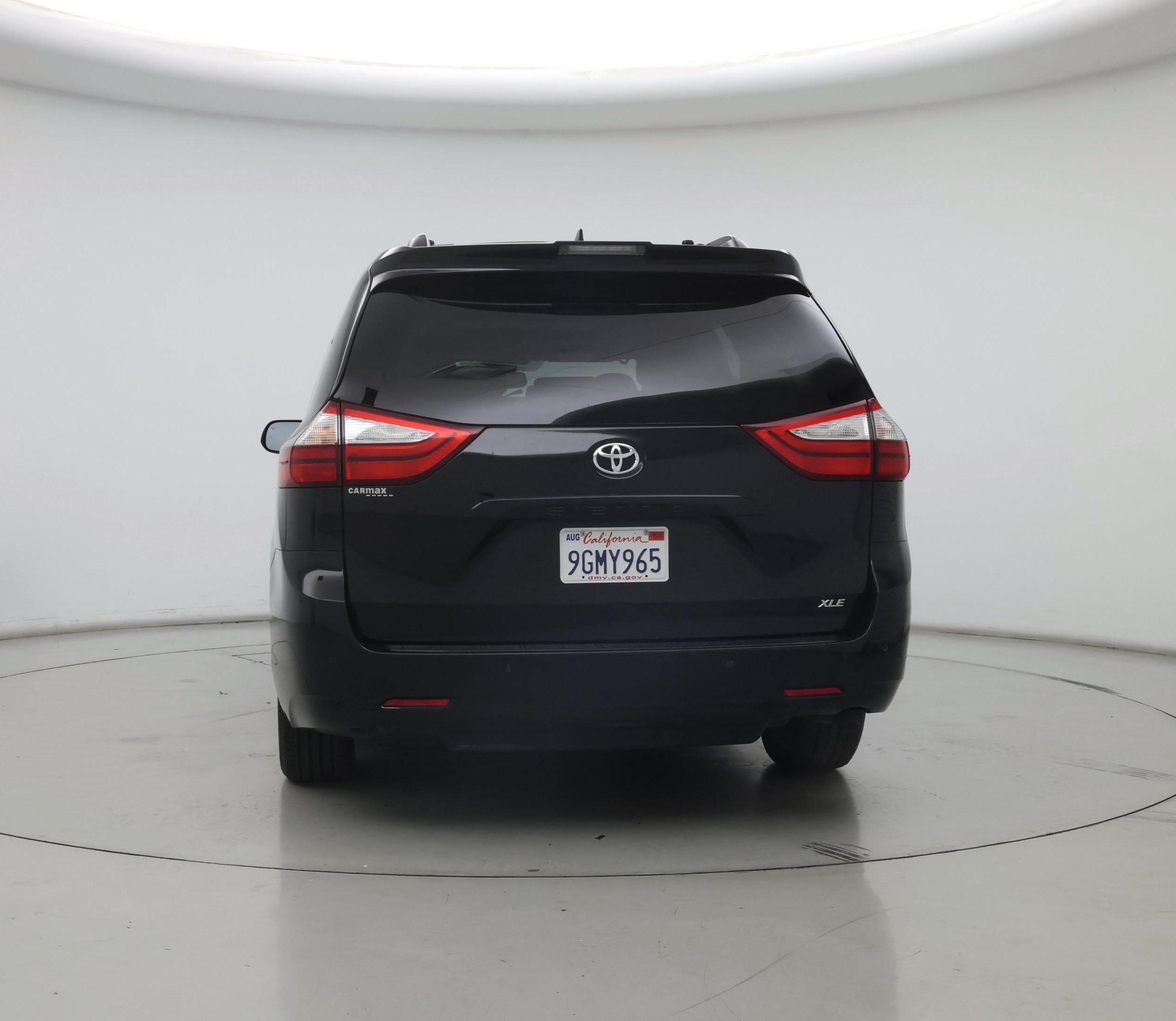 Thumbnail: 2019 Toyota Sienna - 6