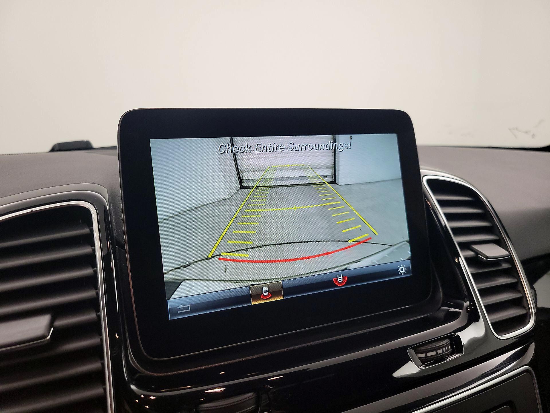 Thumbnail: 2016 Mercedes-Benz GLE - 12