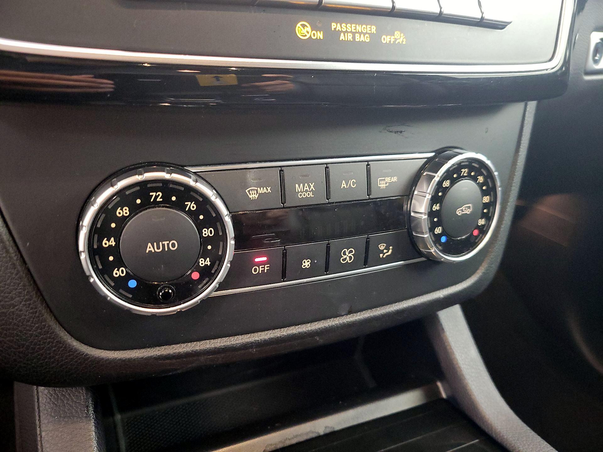 Thumbnail: 2016 Mercedes-Benz GLE - 14