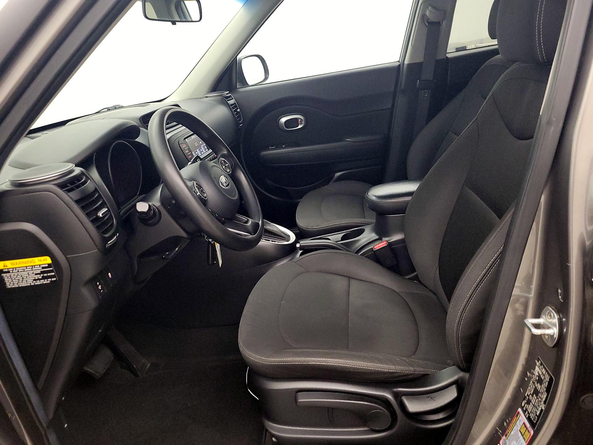 Thumbnail: 2017 Kia Soul - 11