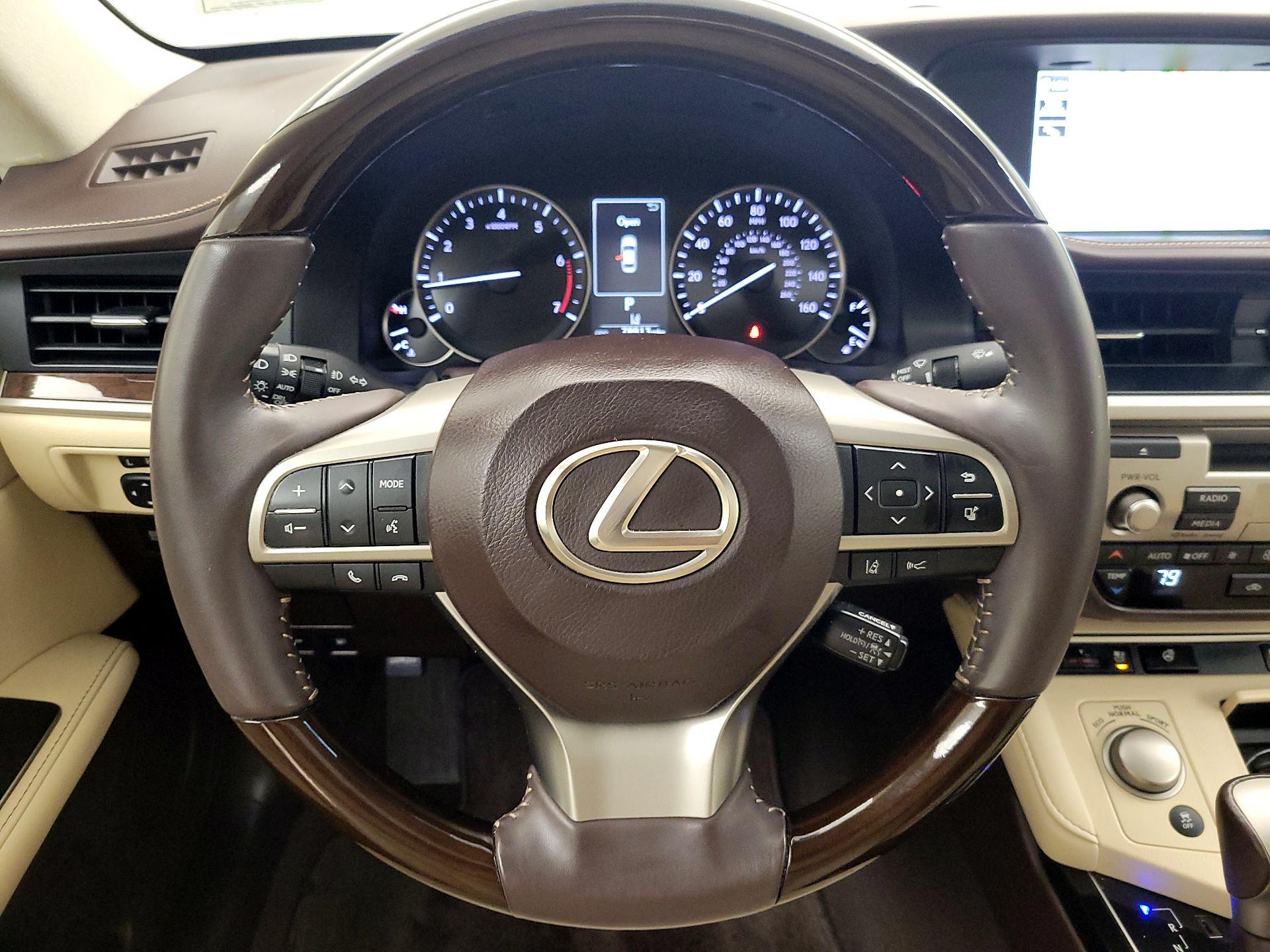 Thumbnail: 2017 Lexus ES - 10