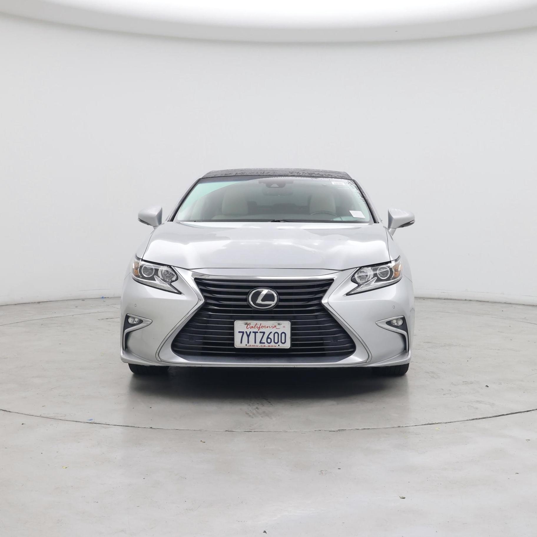 Thumbnail: 2017 Lexus ES - 5