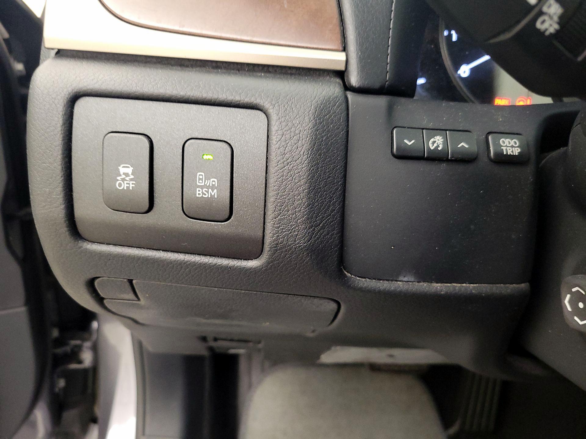 Thumbnail: 2015 Lexus GS - 13