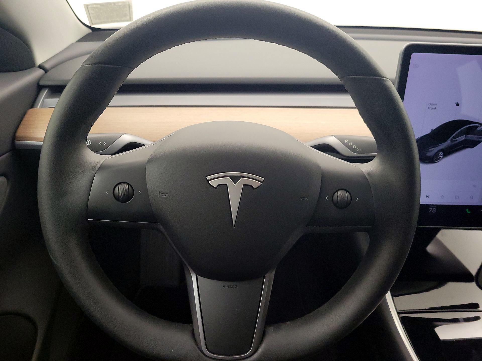 Thumbnail: 2019 Tesla Model 3 - 10
