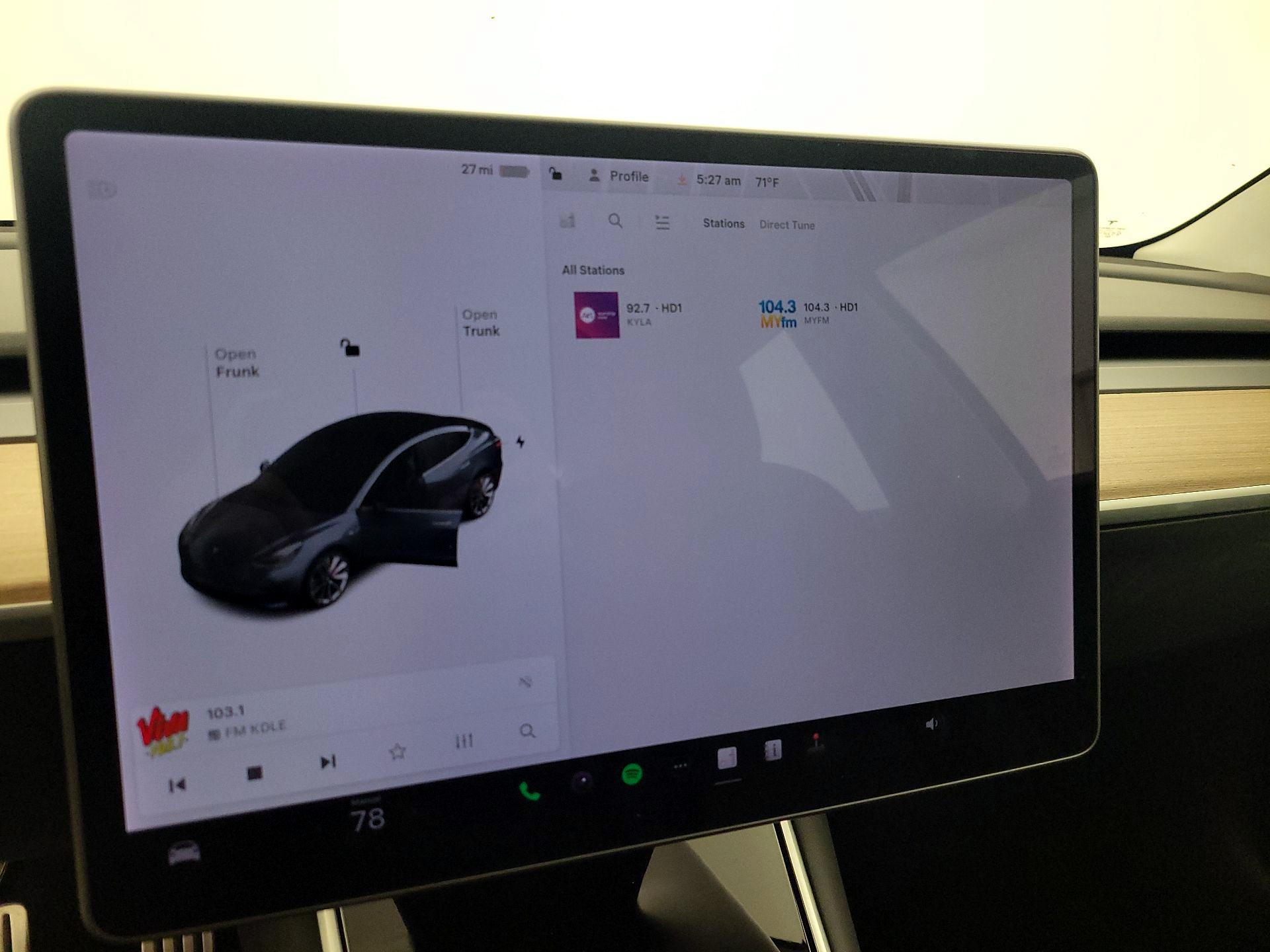 Thumbnail: 2019 Tesla Model 3 - 15
