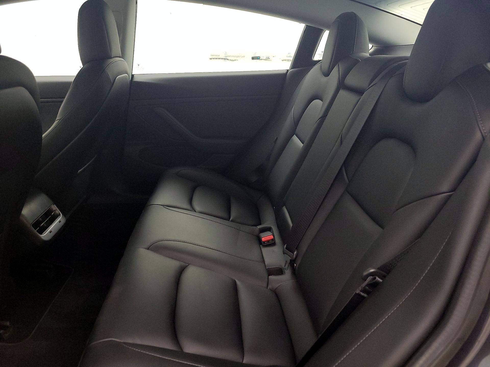 Thumbnail: 2019 Tesla Model 3 - 18
