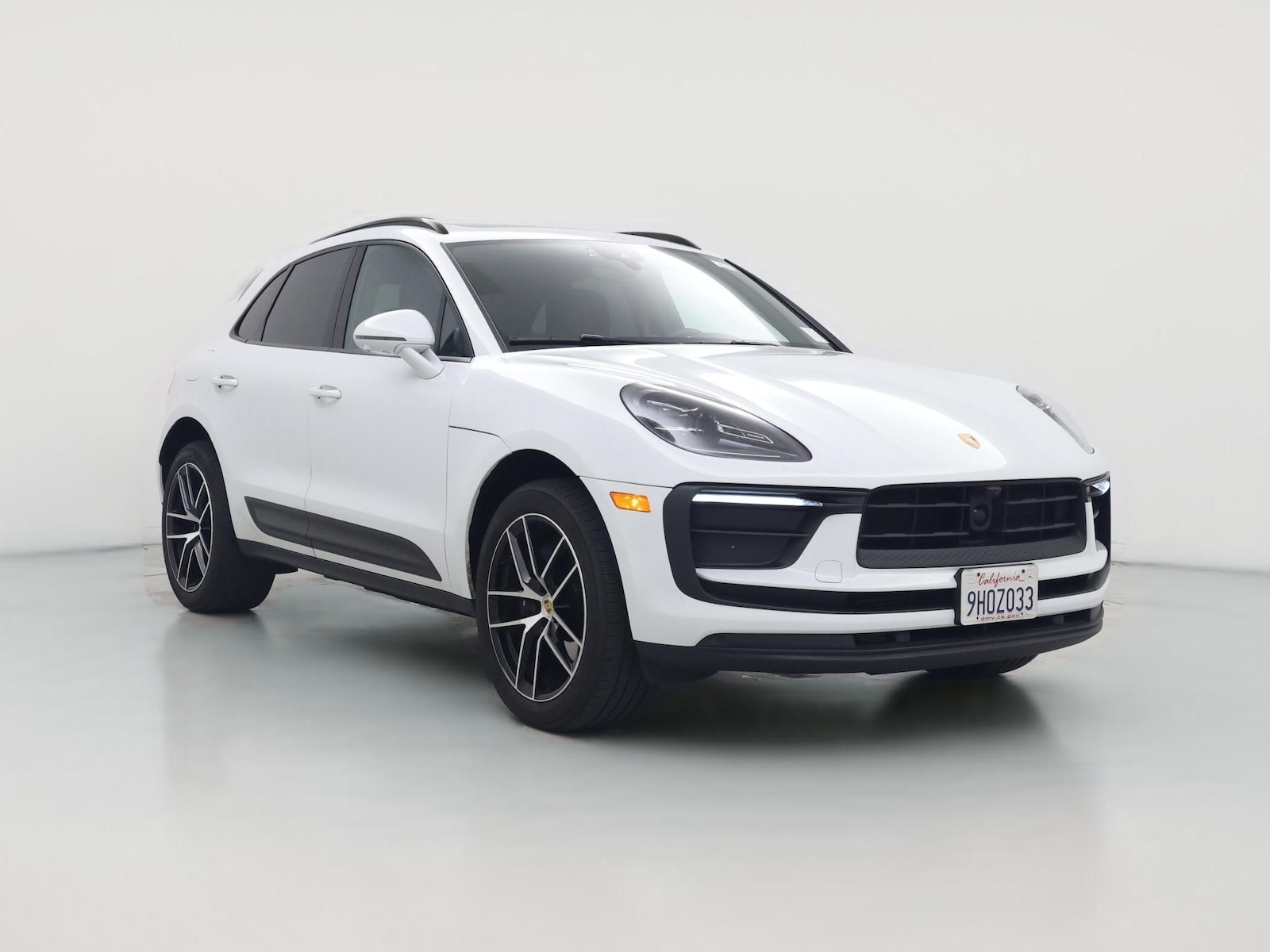2023 Porsche Macan T