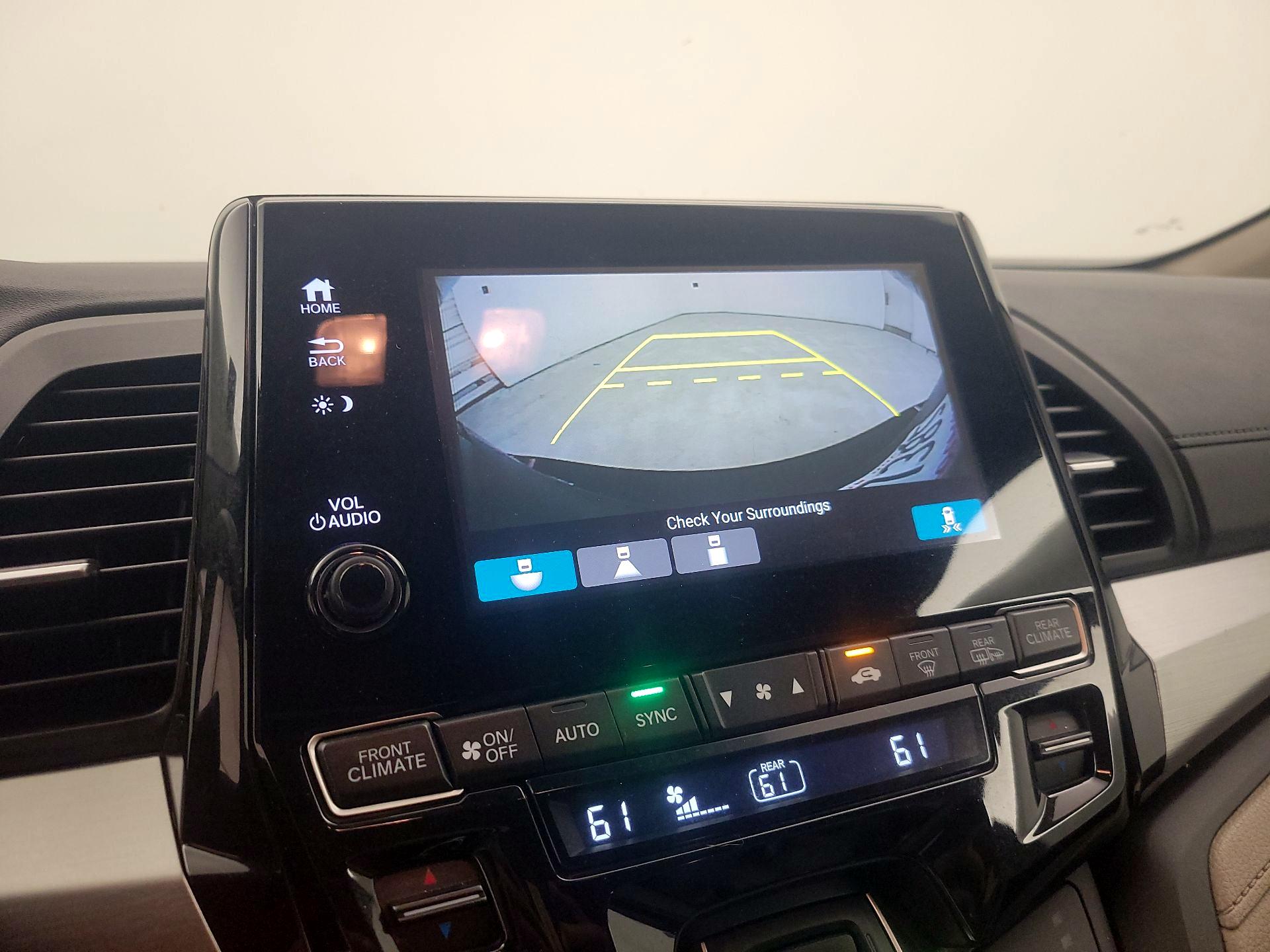 Thumbnail: 2019 Honda Odyssey - 14