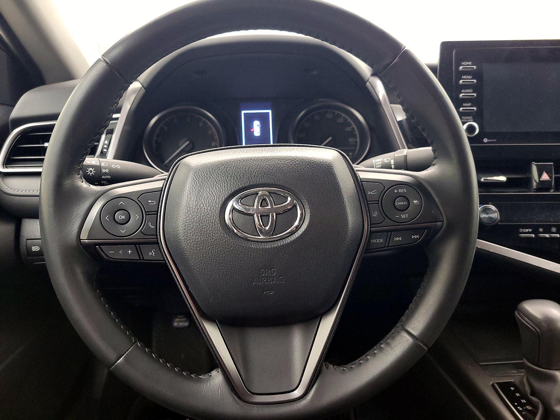 Thumbnail: 2024 Toyota Camry - 10