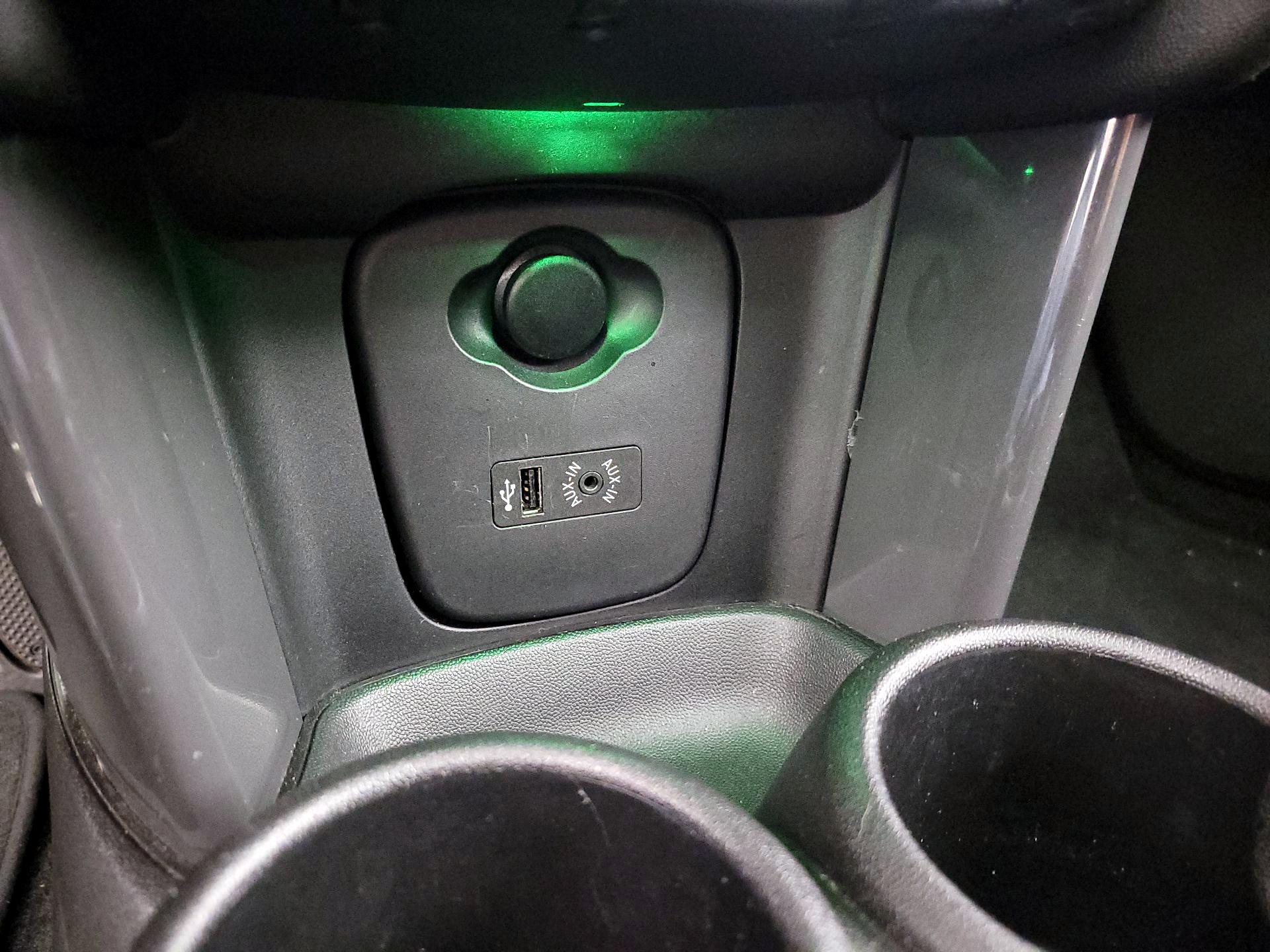 Thumbnail: 2018 MINI Cooper Hardtop - 16