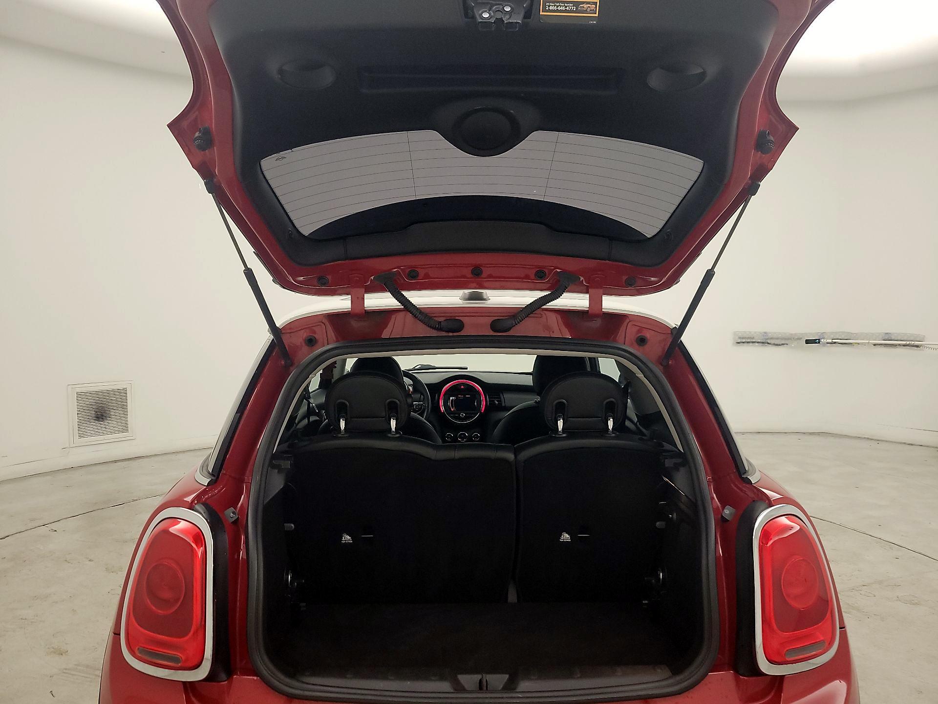 Thumbnail: 2018 MINI Cooper Hardtop - 19