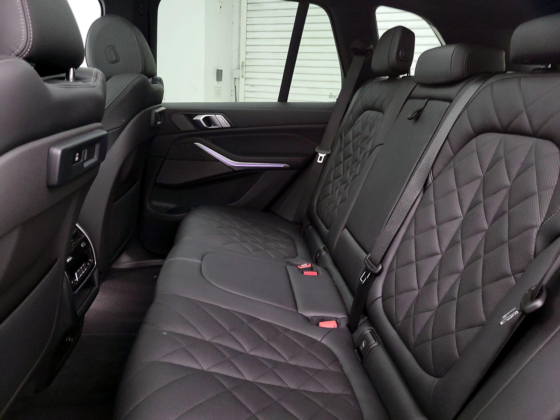 Thumbnail: 2023 BMW X5 - 20
