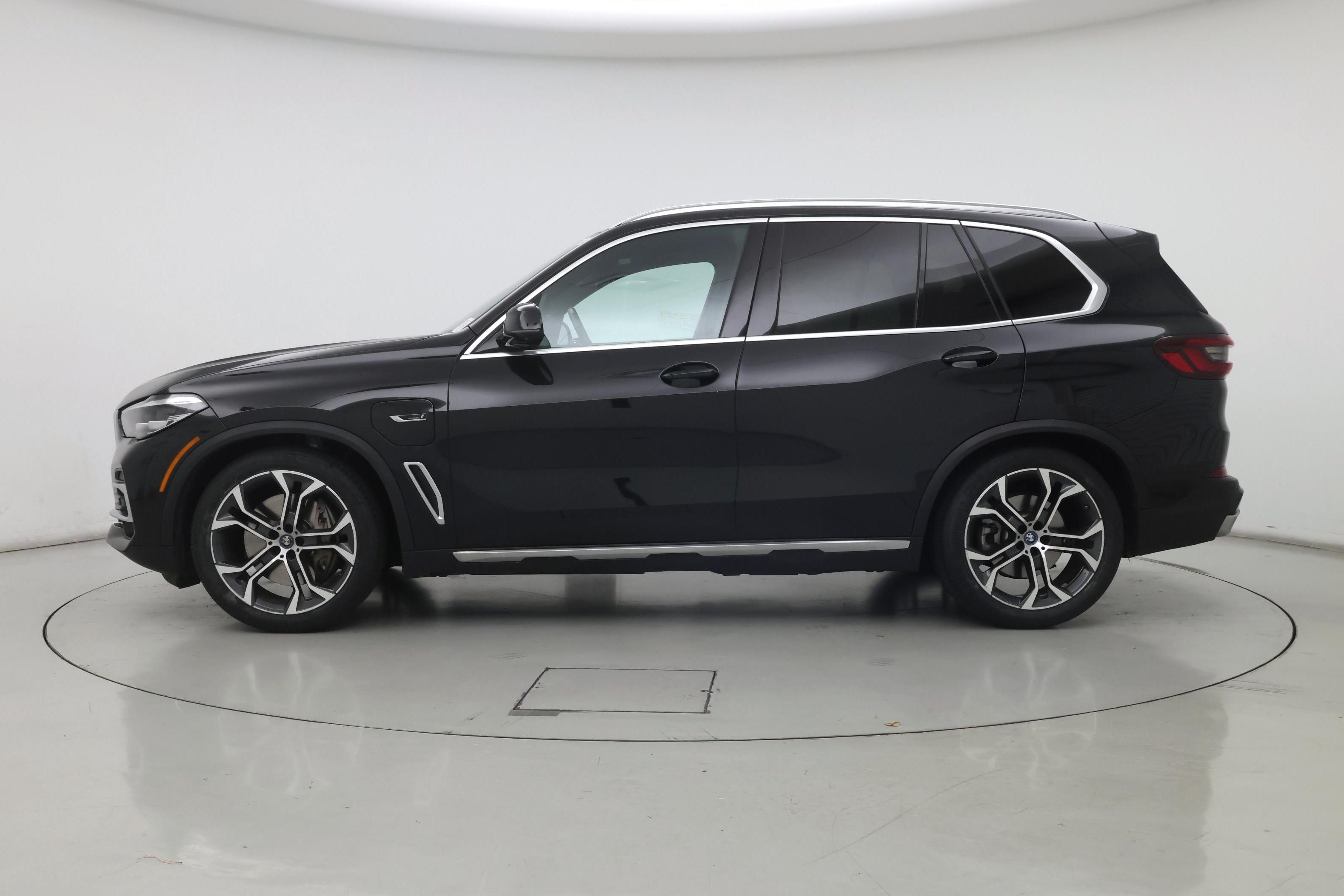 Thumbnail: 2023 BMW X5 - 3