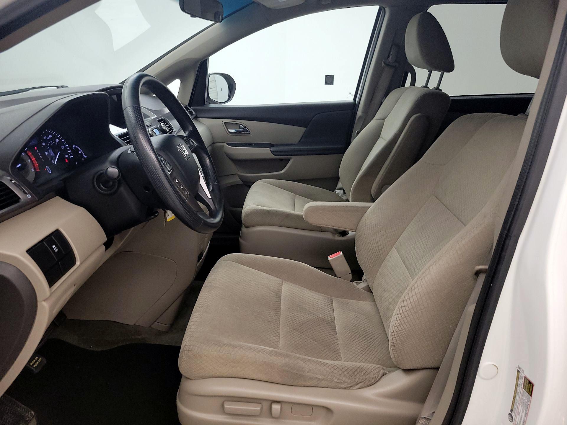 Thumbnail: 2016 Honda Odyssey - 9